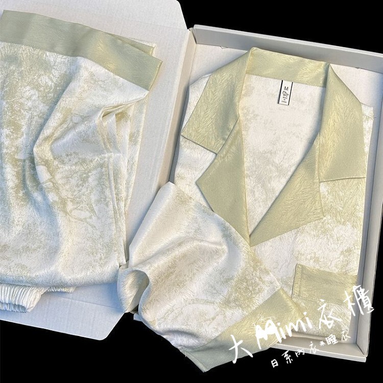 淡金霧光冰絲居家服