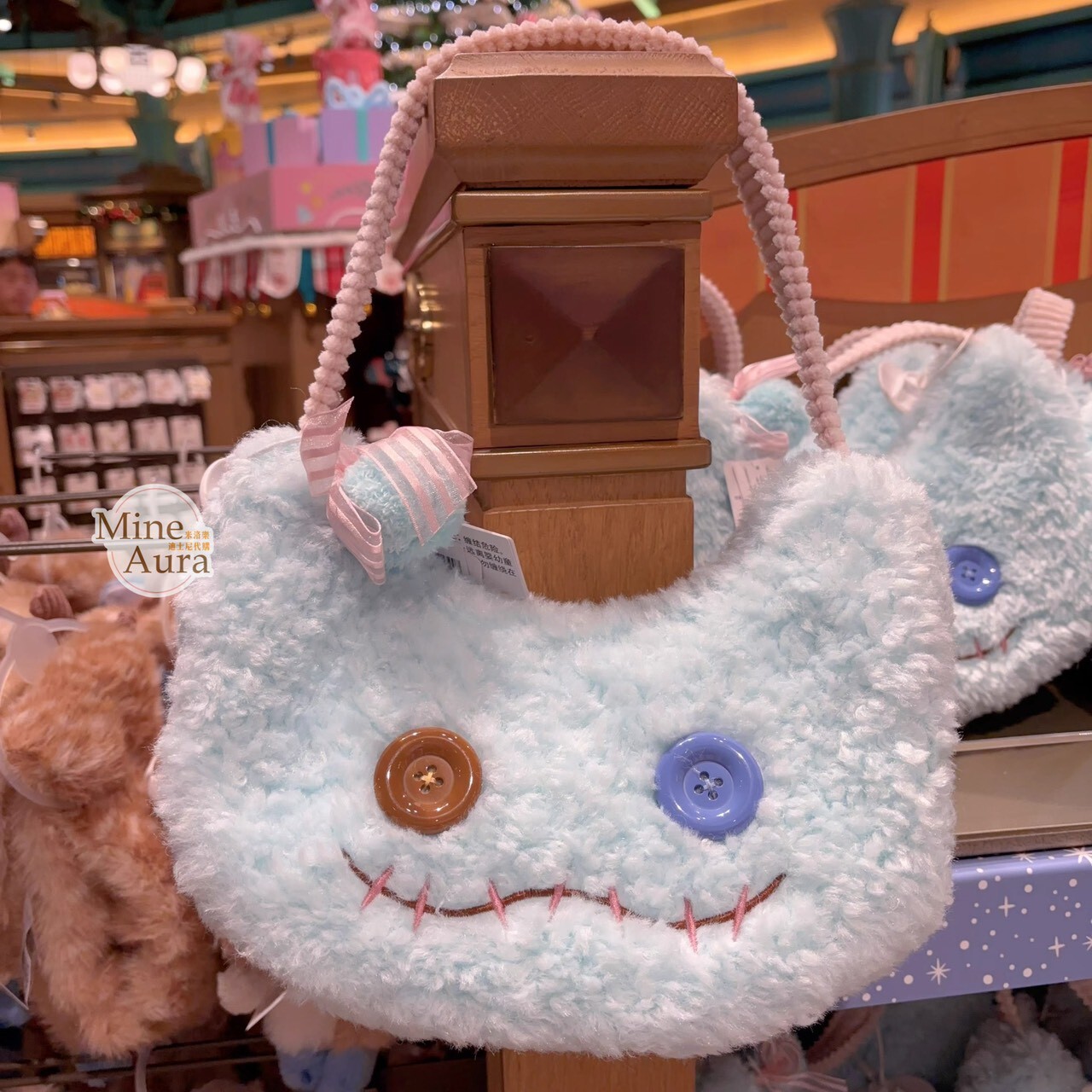 2025 冬日 史迪奇和朋友們系列 醜丫頭 Scrump 大臉 圖案 手提包 星際寶貝 Lilo & Stitch -上海迪士尼樂園