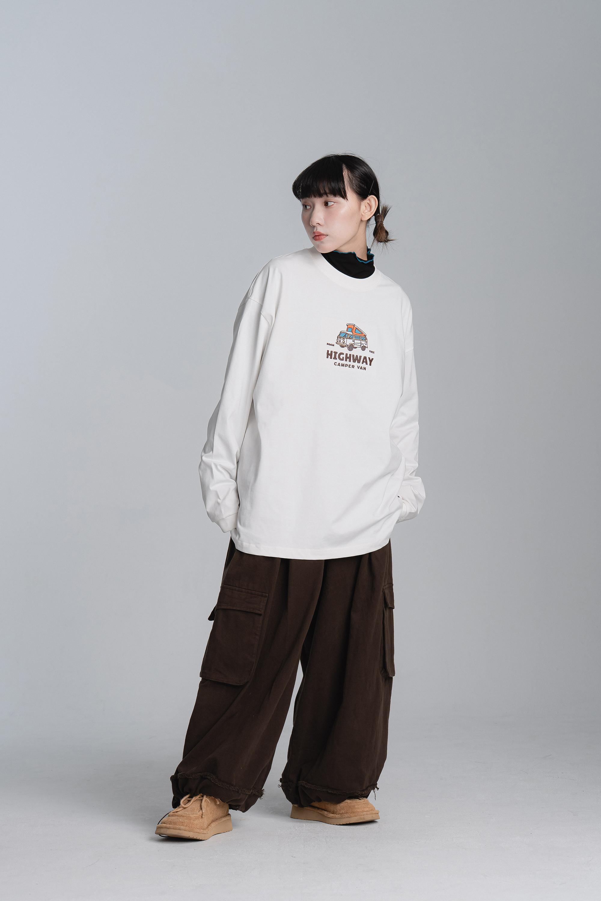 休閒刺繡露營車薄長t 2色