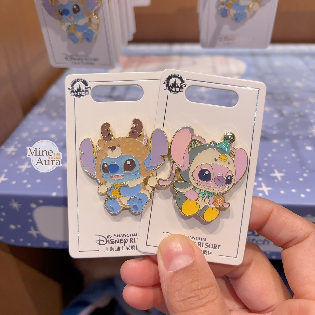 2025 冬日 史迪奇和朋友們系列 史迪奇 Stitch 安琪拉 Angel 造型 徽章 PIN 星際寶貝 Lilo & Stitch -上海迪士尼樂園