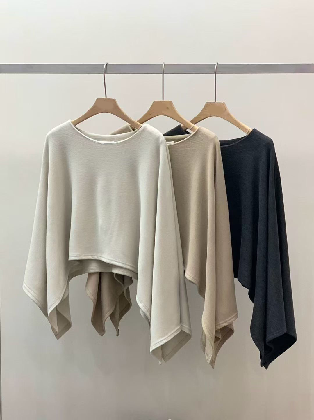 獨特感不規則下擺造型斗篷上衣 / 3色