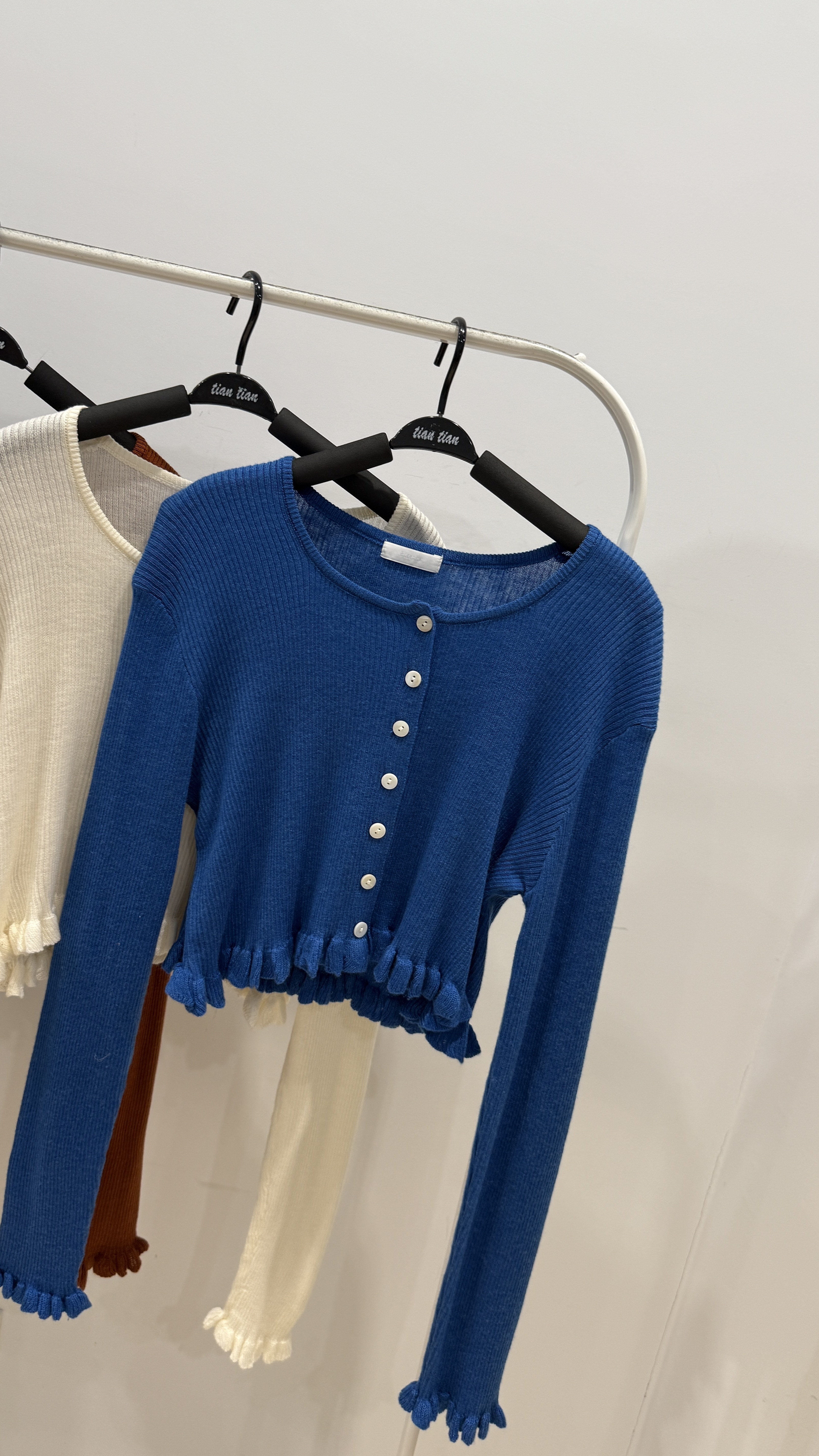 (現貨) CUTE小花邊軟針織排釦上衣/外套 _6836