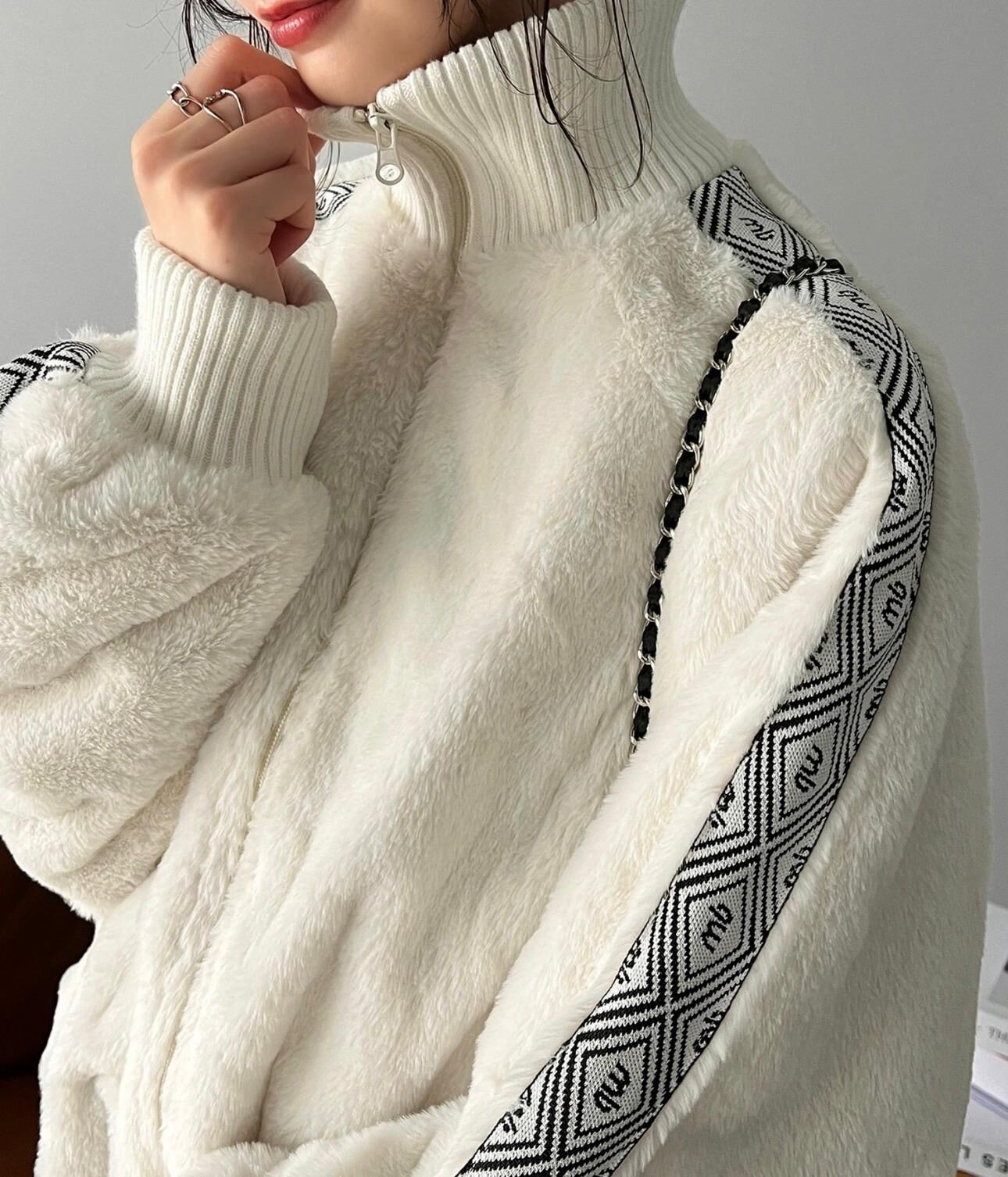 【預購】JN1128102 mily bilet 毛毛外套