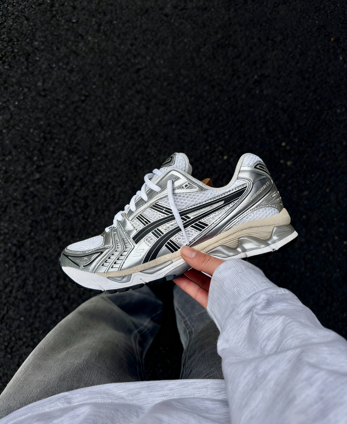 【代購】Asics Gel-Kayano 14 銀白黑 奶油底