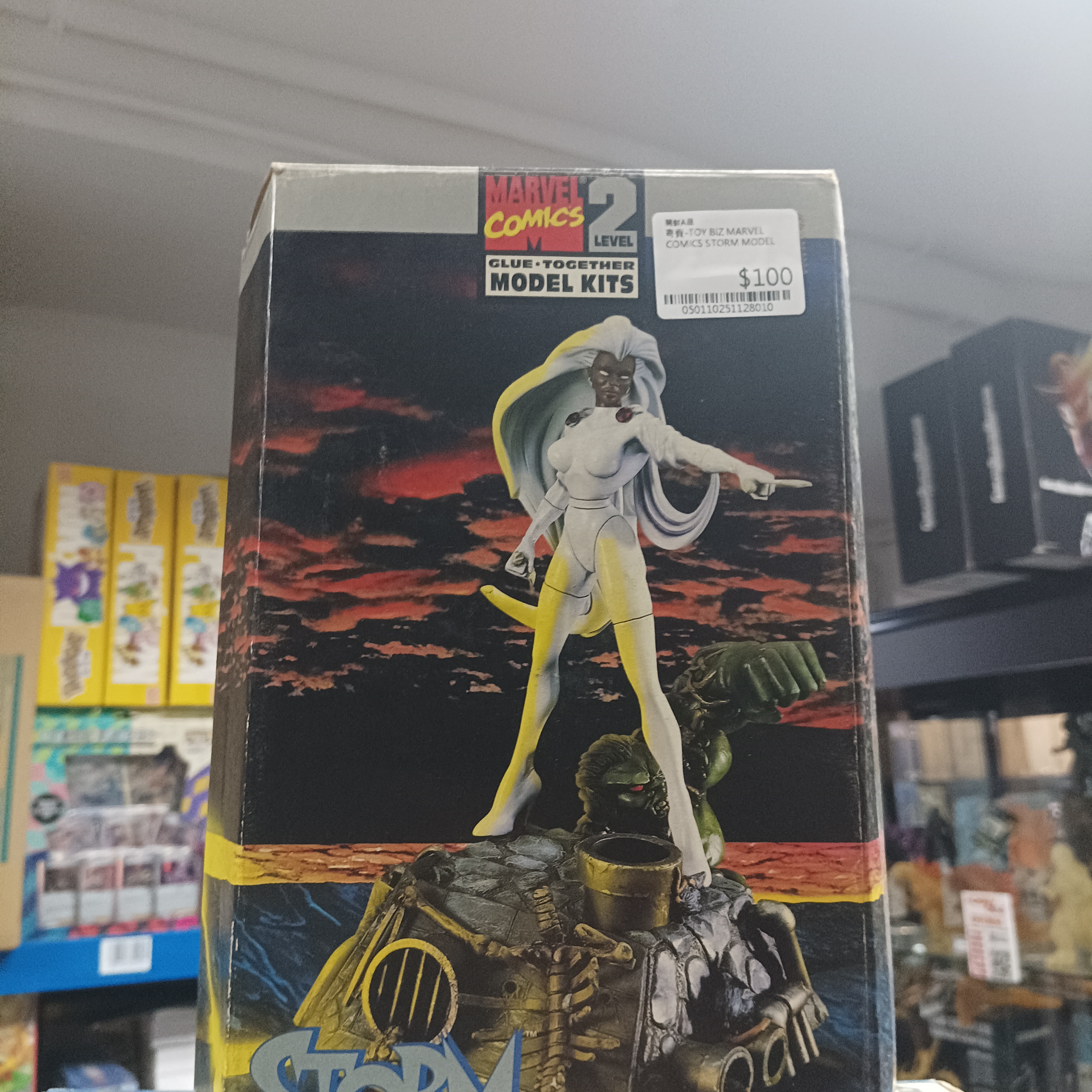 寄賣-TOY BIZ MARVEL COMICS STORM MODEL