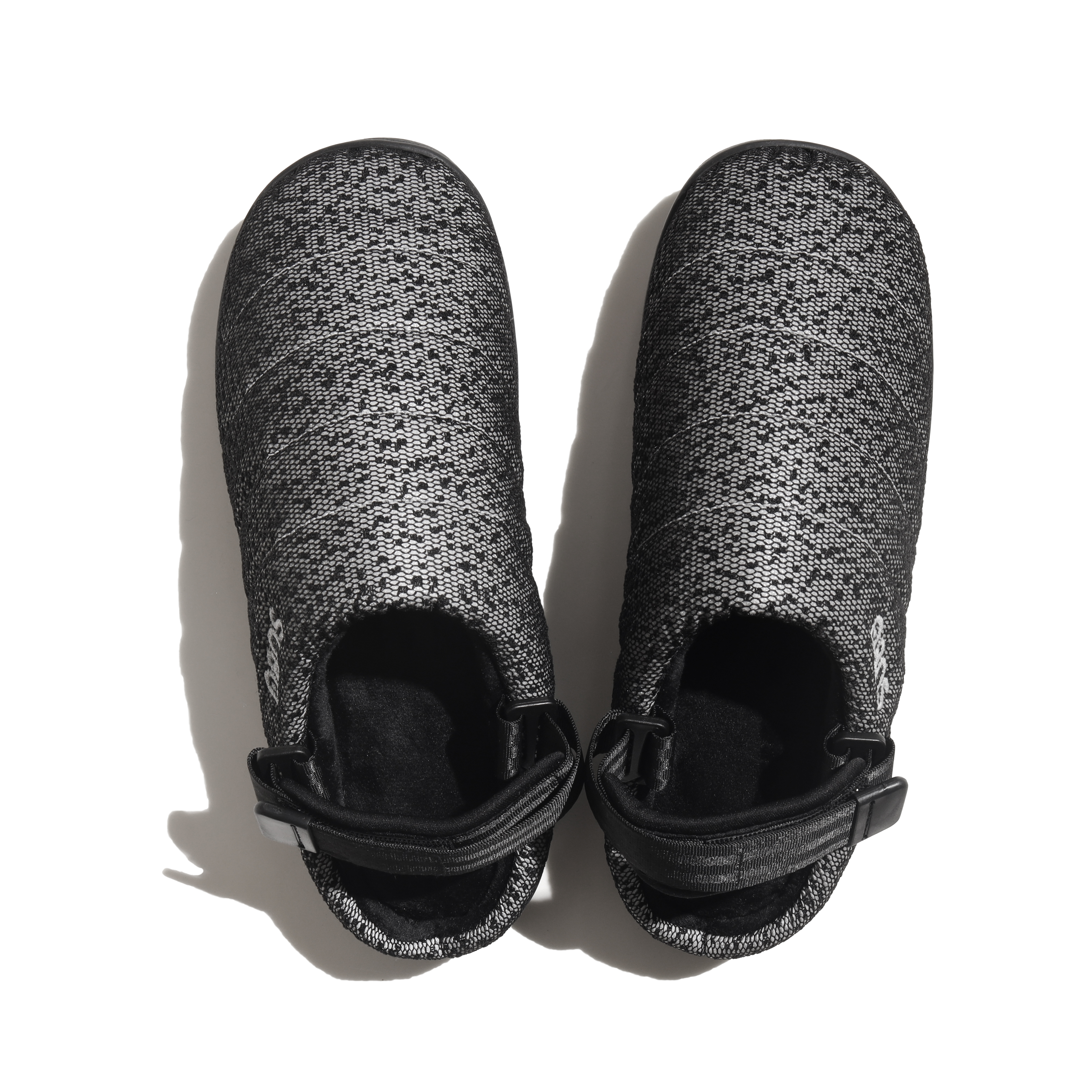 SUBU｜Dots +H "Grainy Black"