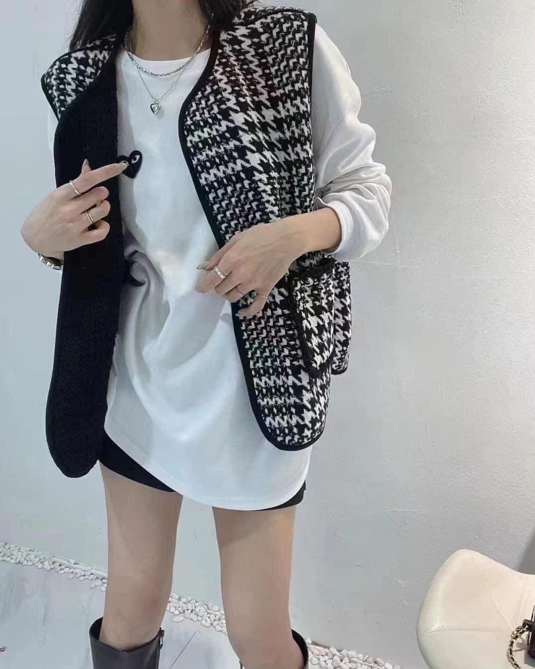 【時髦兩面穿的千鳥格QQ毛背心】（現貨）