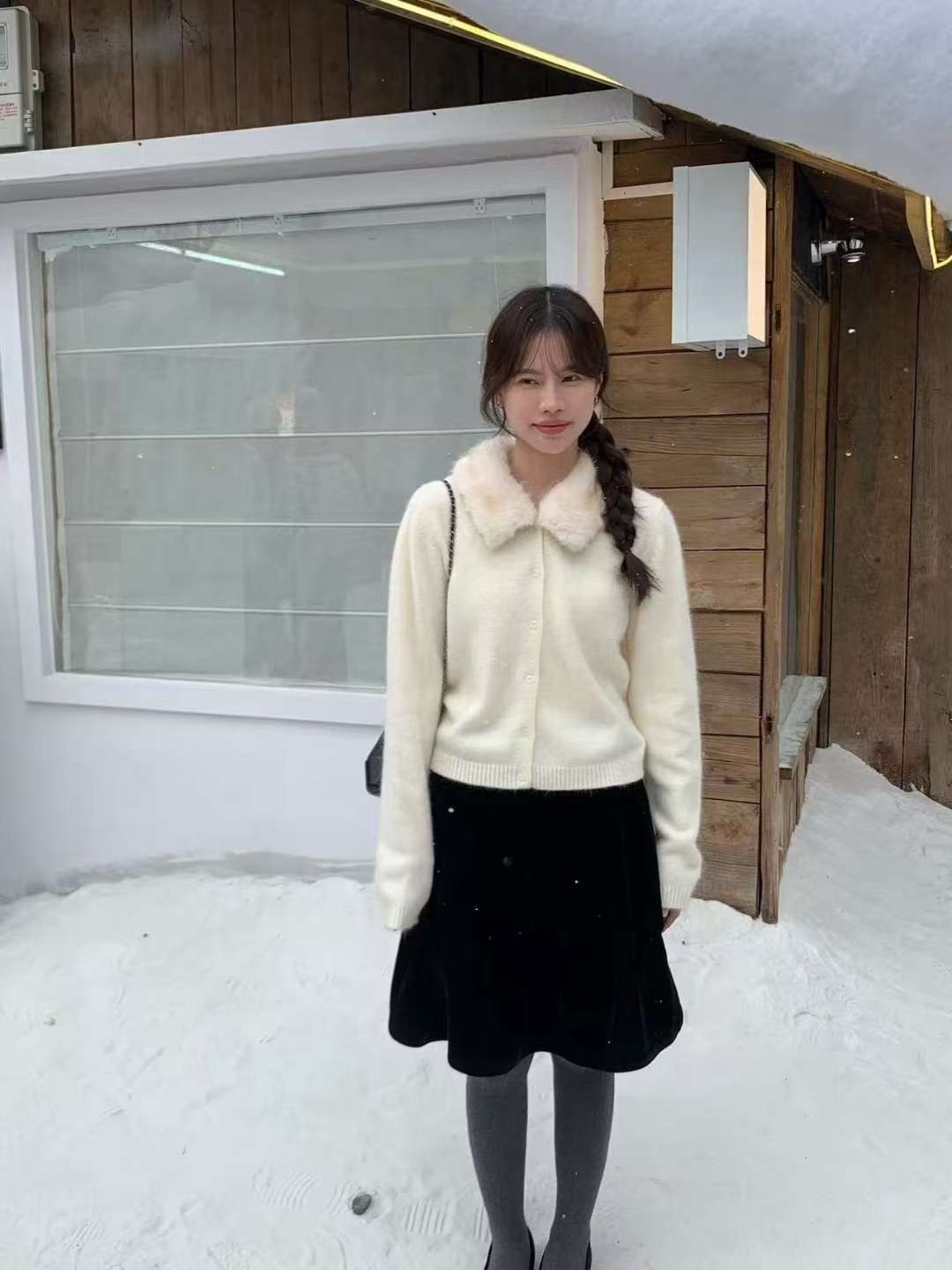 Mink collar angora cardigan