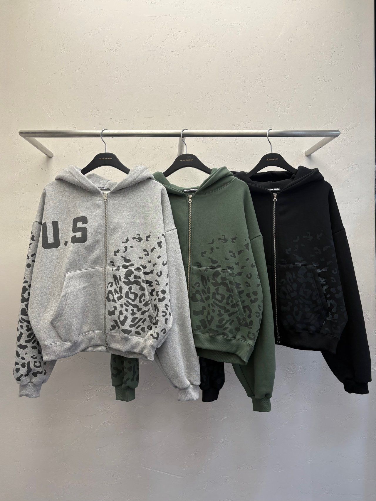 英文字圖案連帽拉鍊外套 SCOPE-134JK