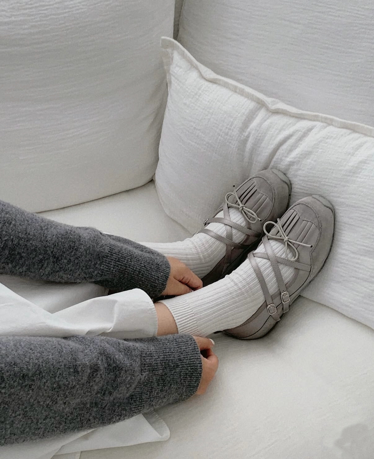 Tassel cross ribbon mary janes