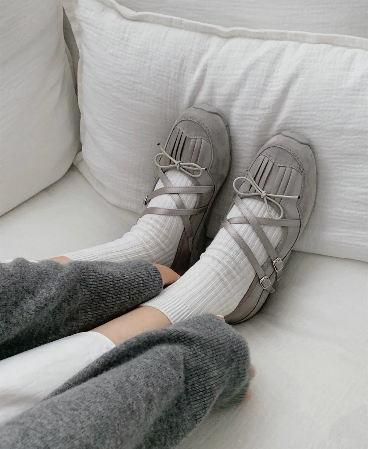 Tassel cross ribbon mary janes