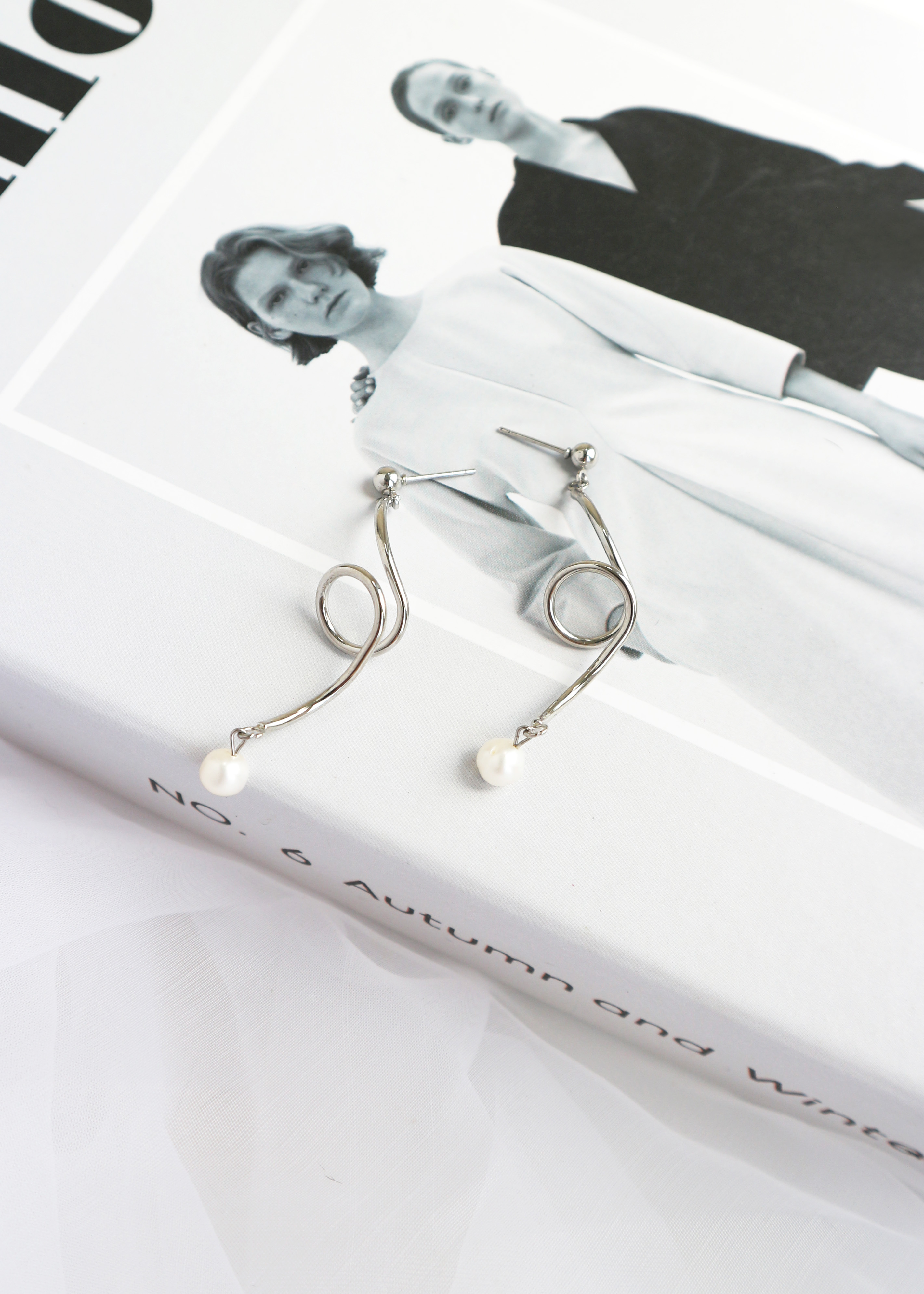 CURLY 珍珠耳環-銀