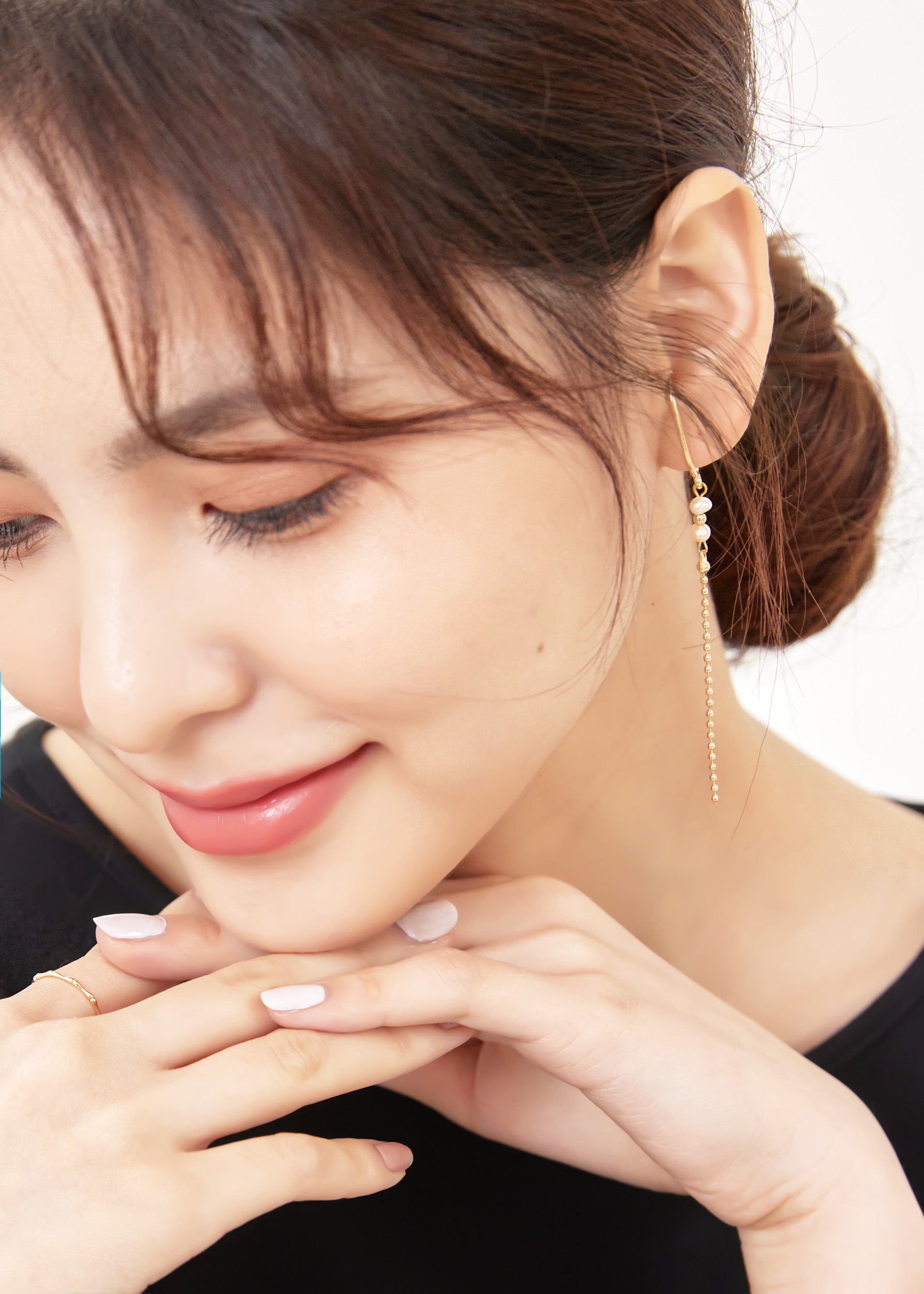 Thetis 珍珠耳掛式耳環