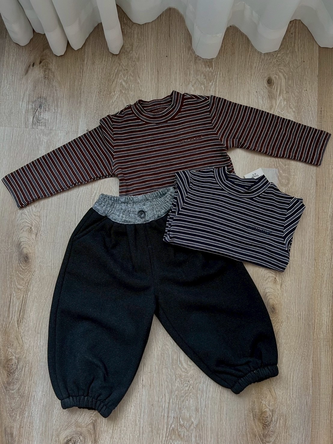 A03667條紋薄款打底衣