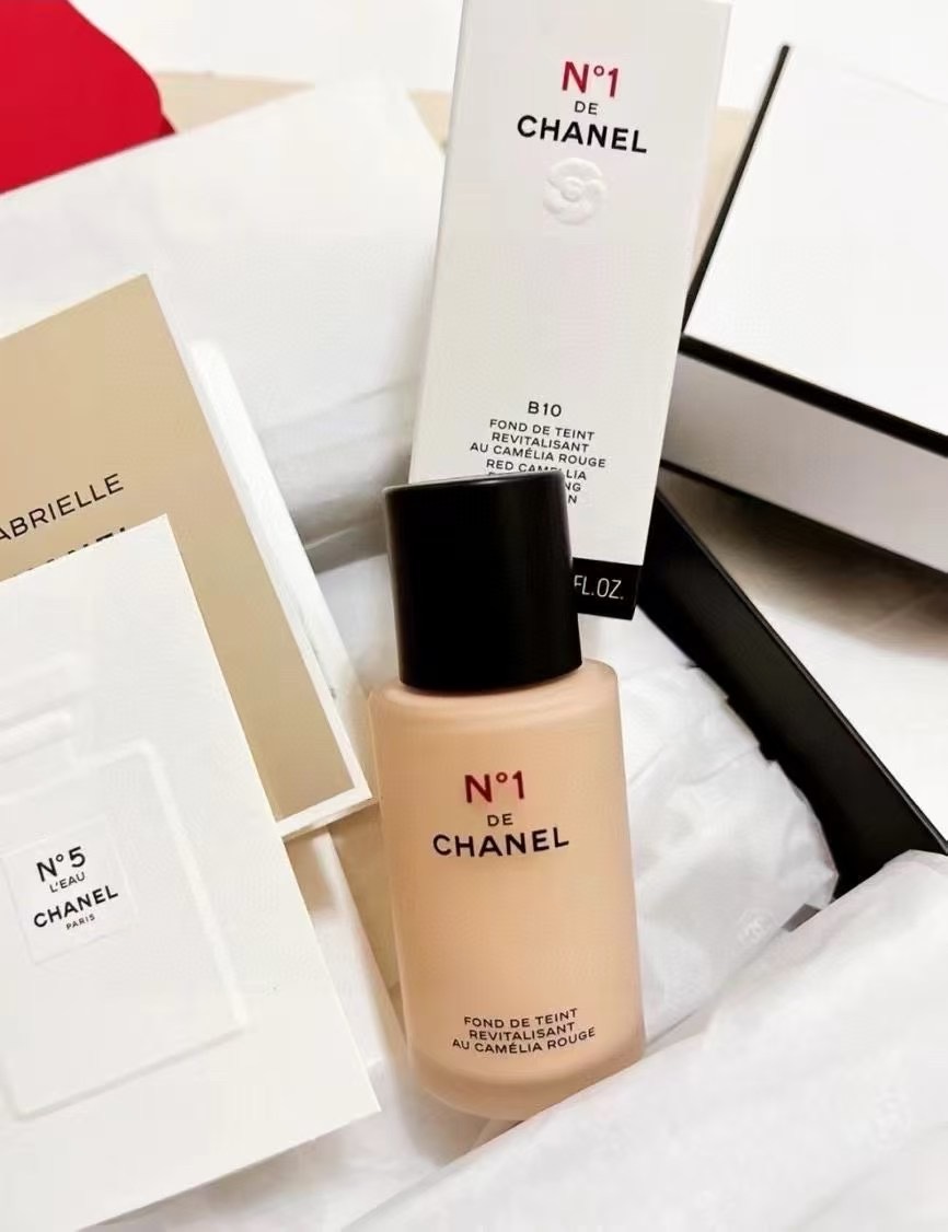 CHANEL一號紅山茶花粉底液