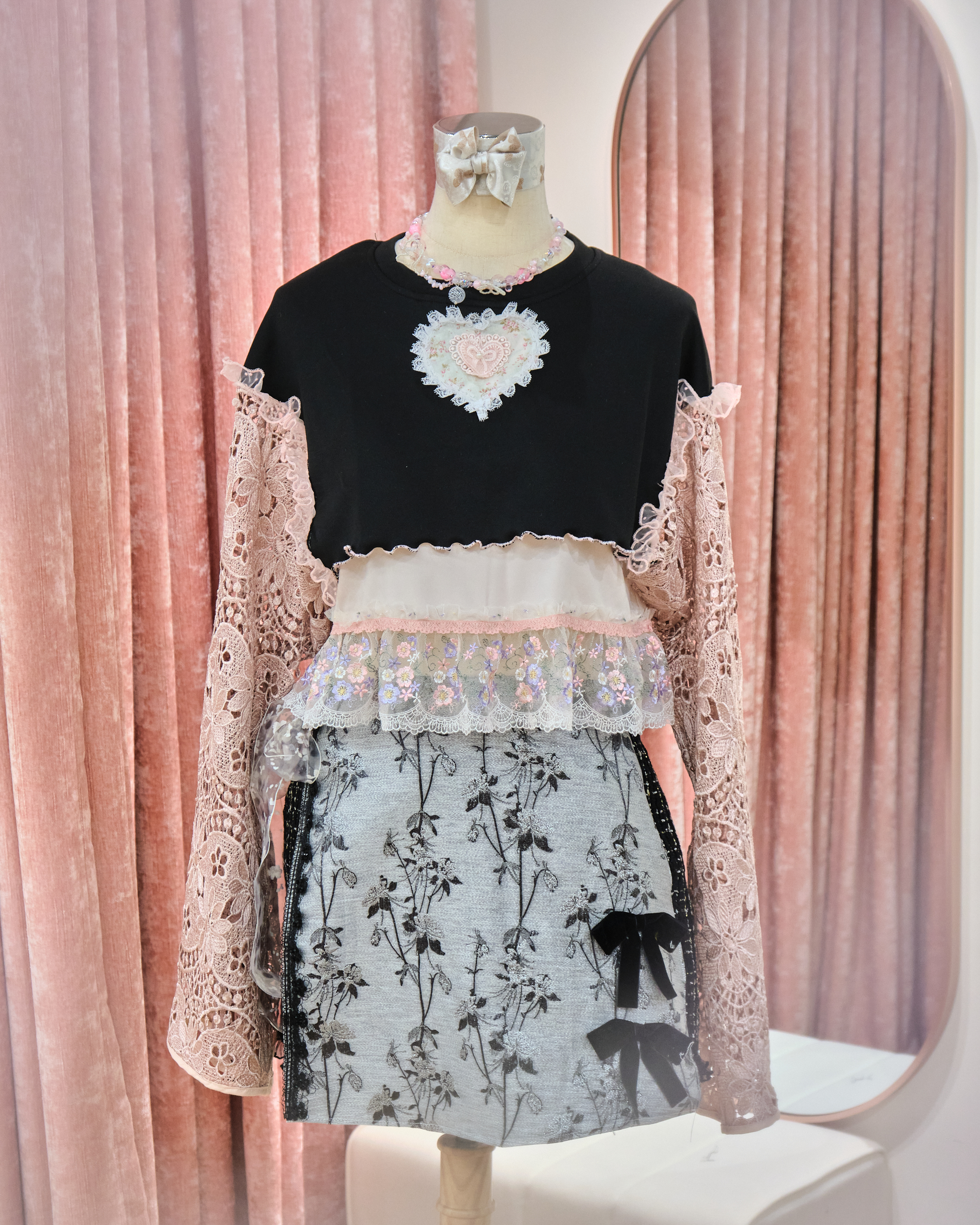 13212 Angel's Heart Lace Bib Cropped Sweater