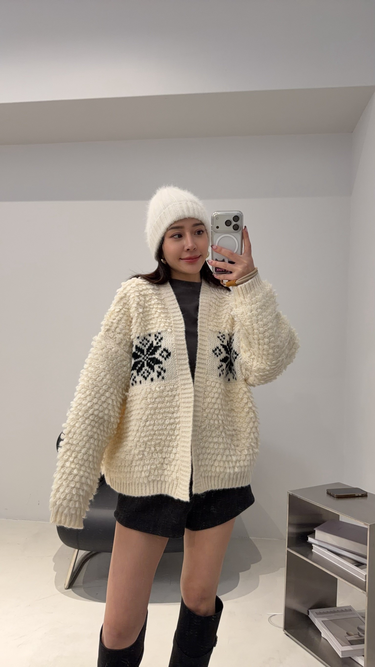 （現貨）#AF09 可可愛愛雪花圈圈外套(杏/灰)