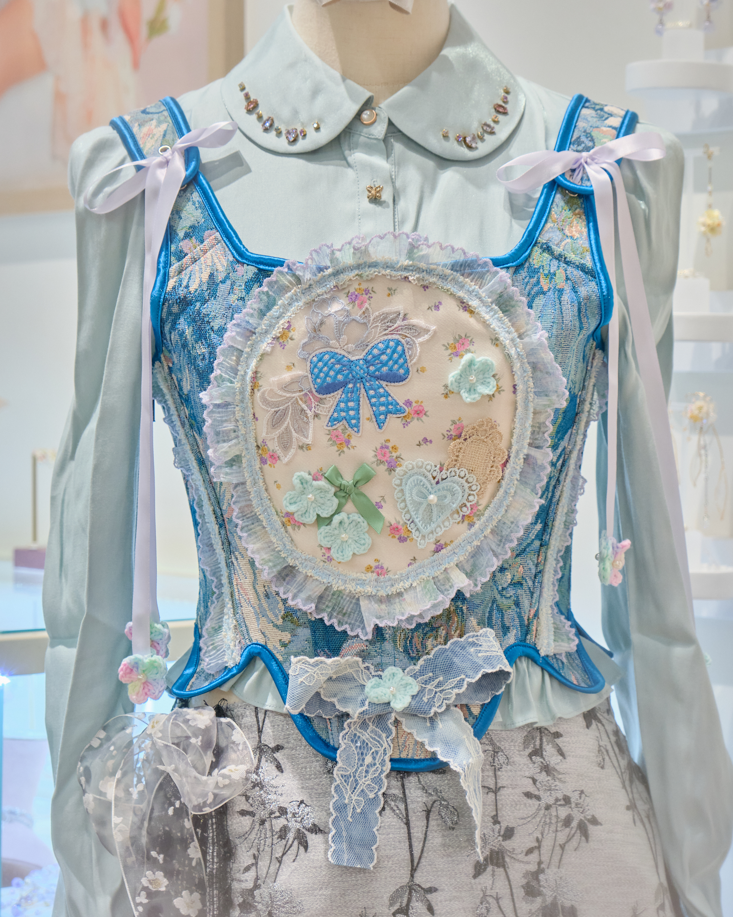 13190 Cherry-Snow Embroidered Heart Corset