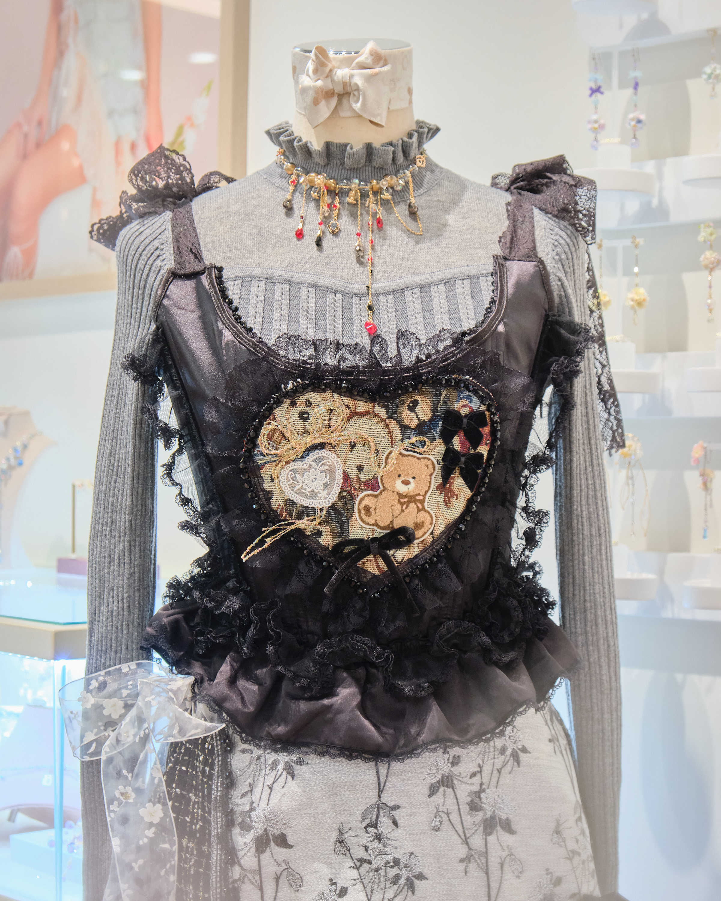 13189 Cherry-Snow Embroidered Heart Corset