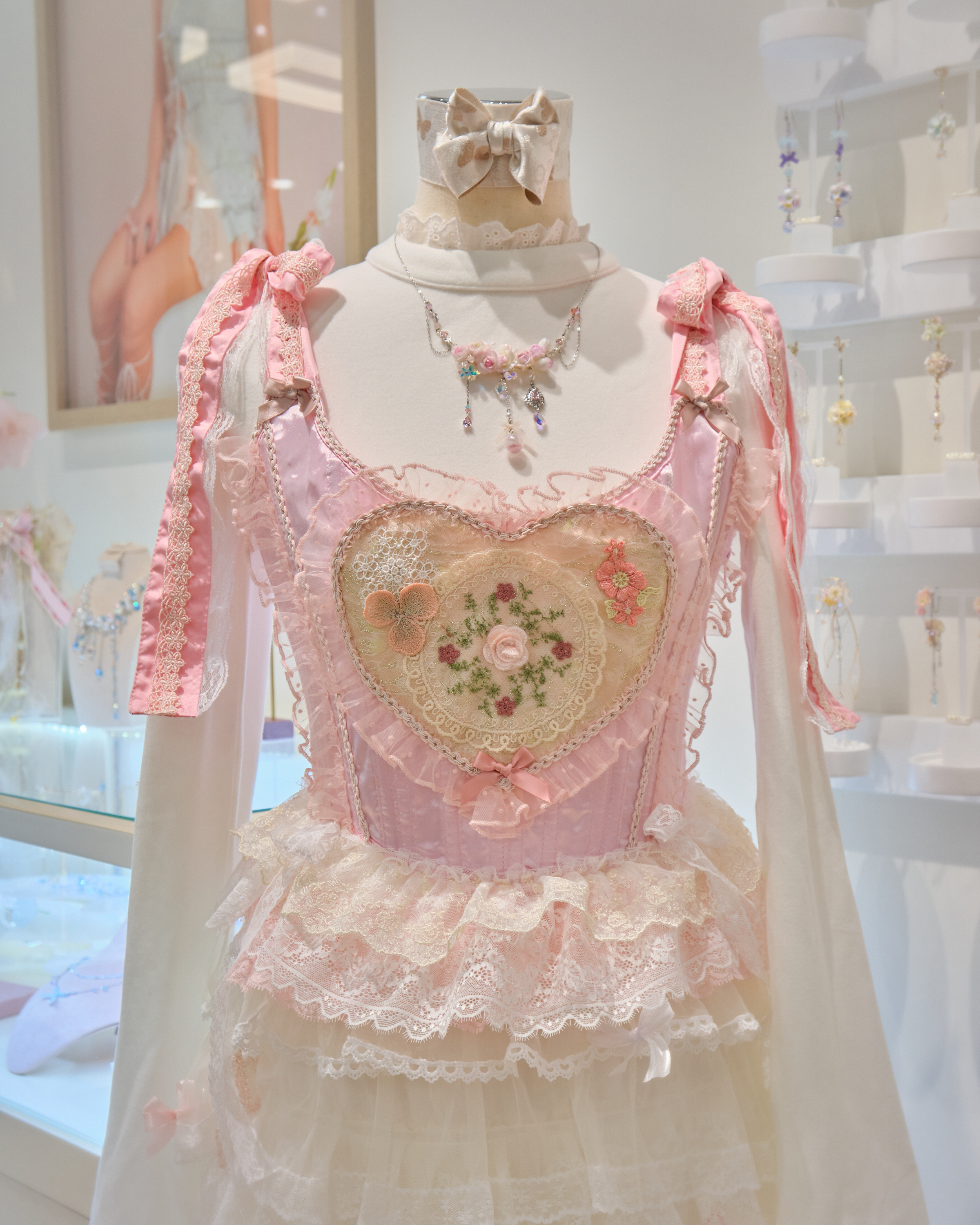 13186 Cherry-Snow Embroidered Heart Corset