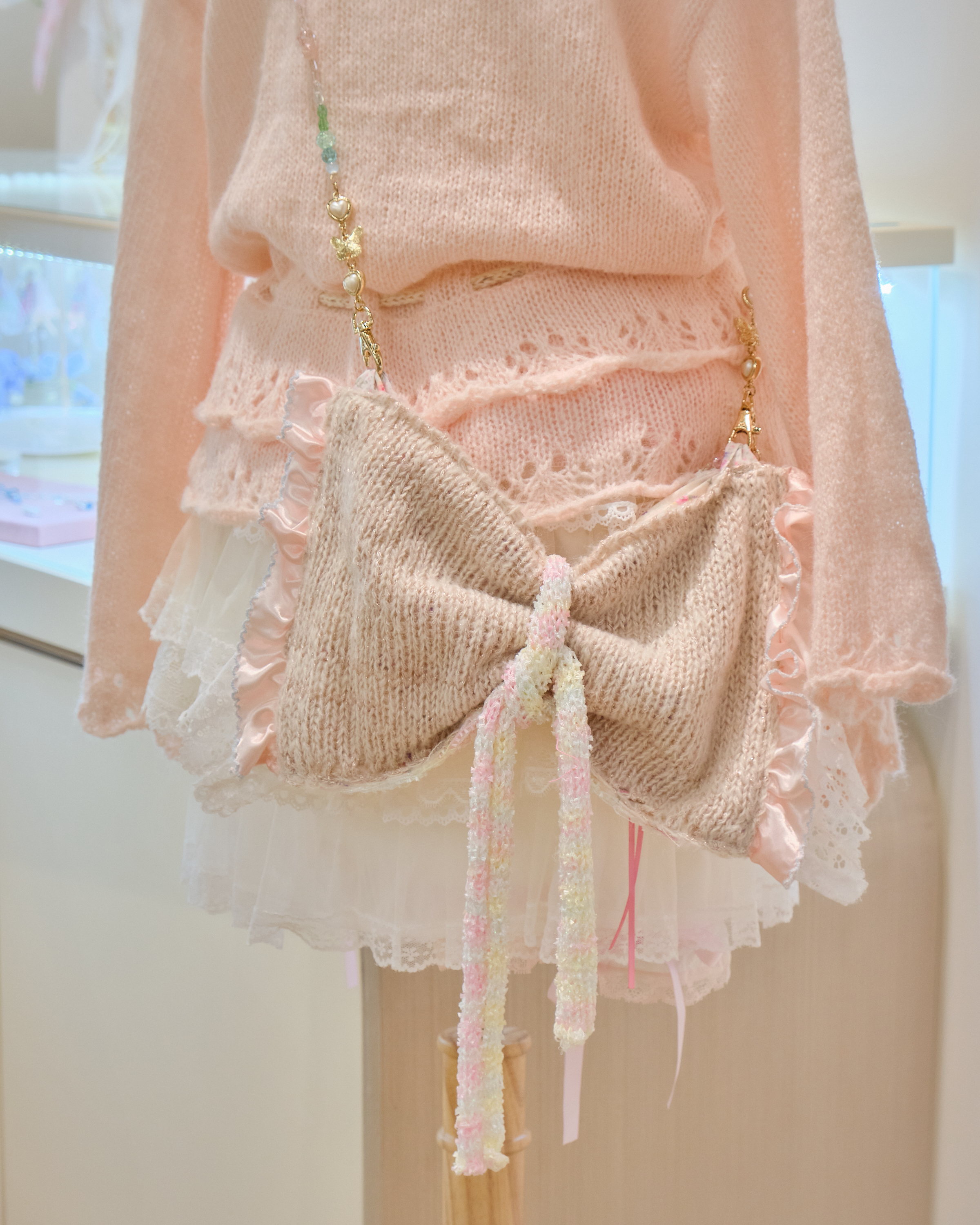 13182 Hand Knitted Frost-Knot Woven-Butterfly Shoulder Pouch