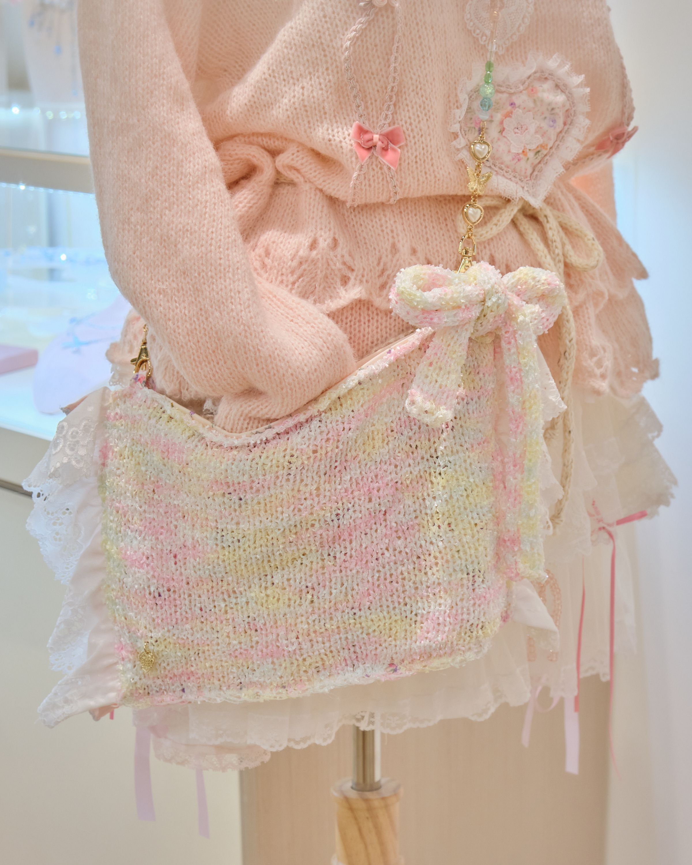 13182 Hand Knitted Frost-Knot Woven-Butterfly Shoulder Pouch