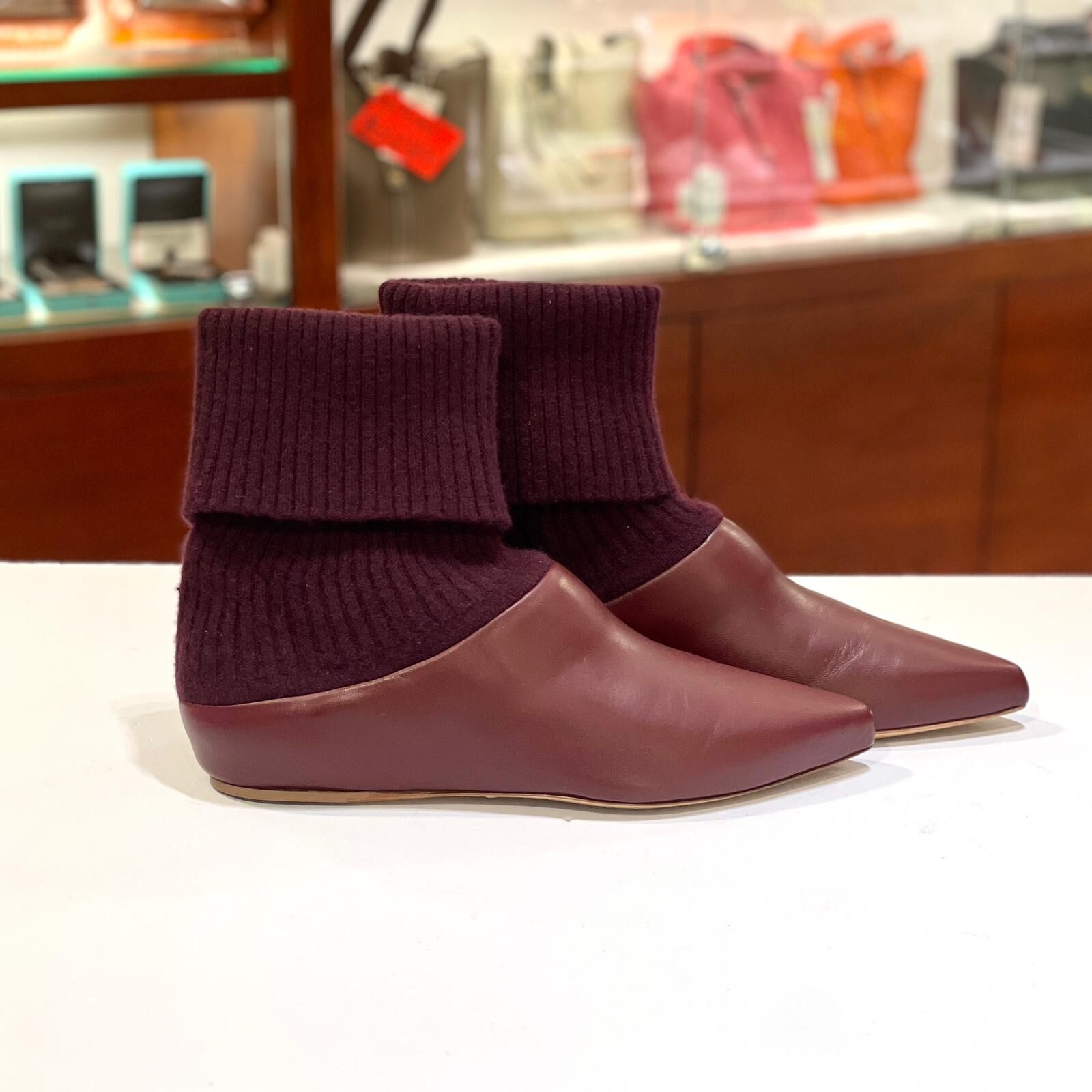 只有37碼~全球最抵!!! 全新意大利GABEIELA HEARST BOOTS, 深紅色平底牛皮,針織襪靴 #BRAND NEW #香榭站正品