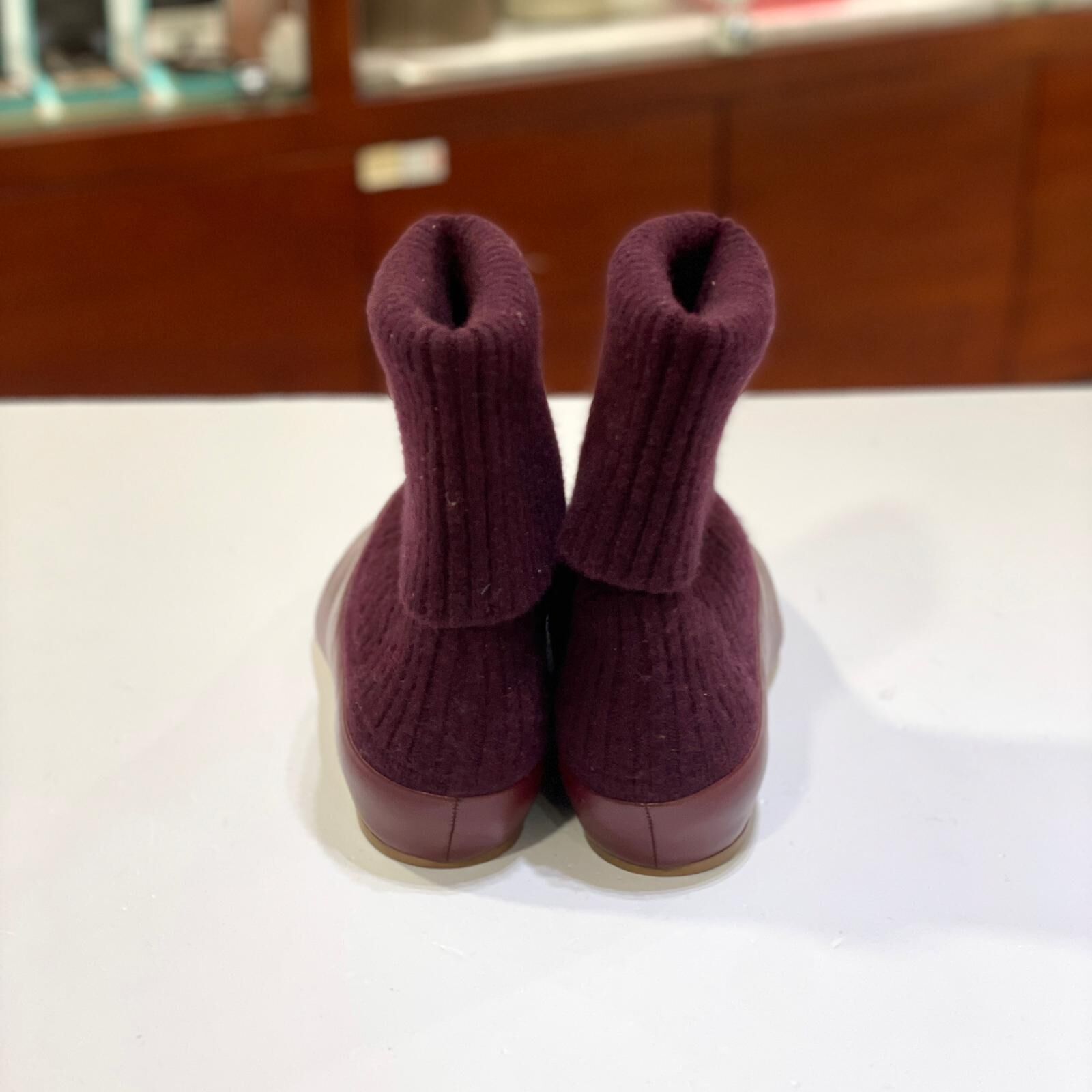 只有37碼~全球最抵!!! 全新意大利GABEIELA HEARST BOOTS, 深紅色平底牛皮,針織襪靴 #BRAND NEW #香榭站正品