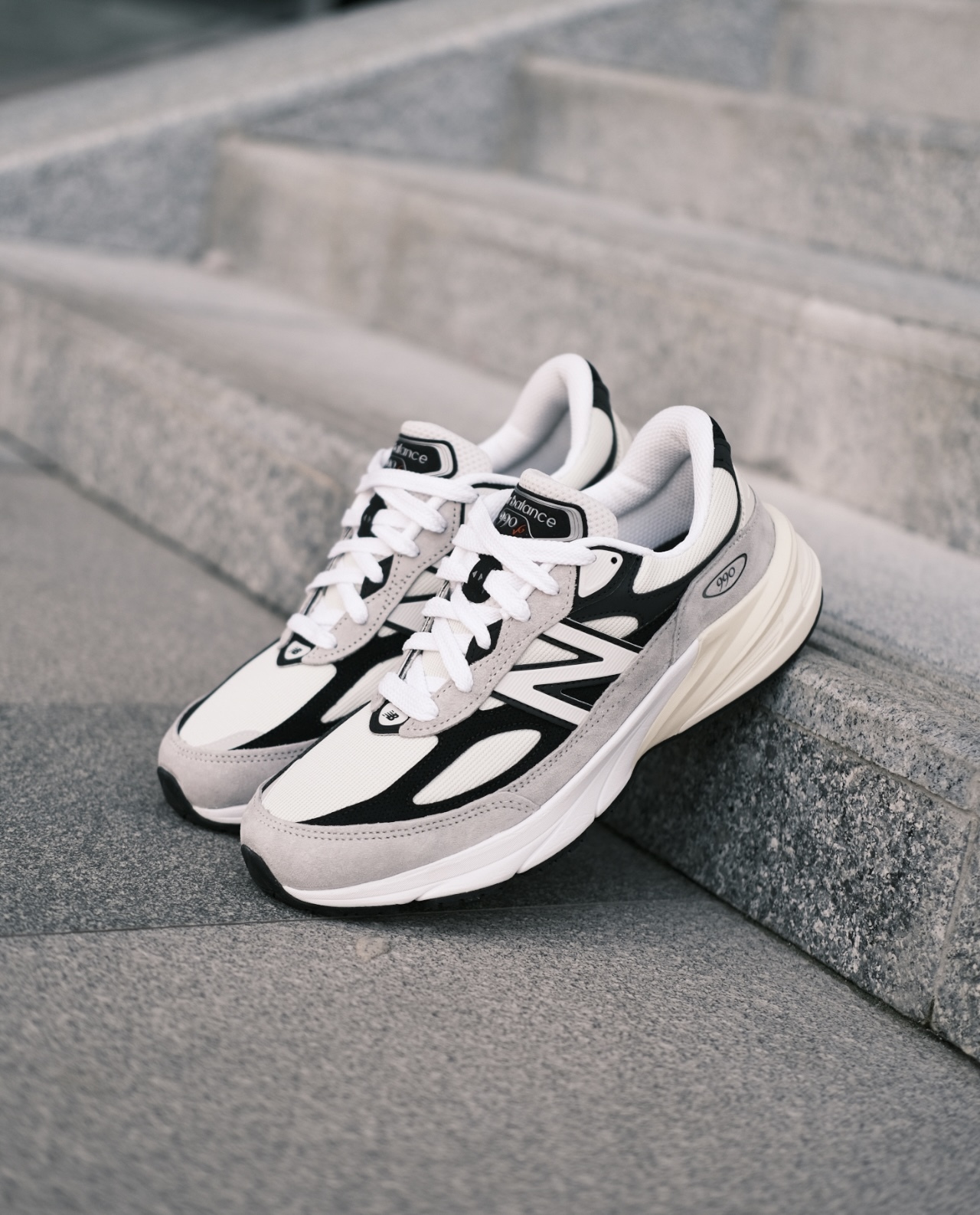 代購-New Balance NB 990 V6 跑鞋 黑白色 美產 男女同款  U990TG6