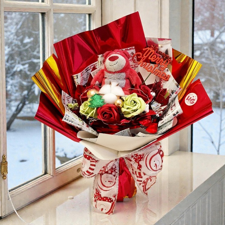 草莓熊,熊抱哥聖誕節花束Lotso bear christmas dried bouquet