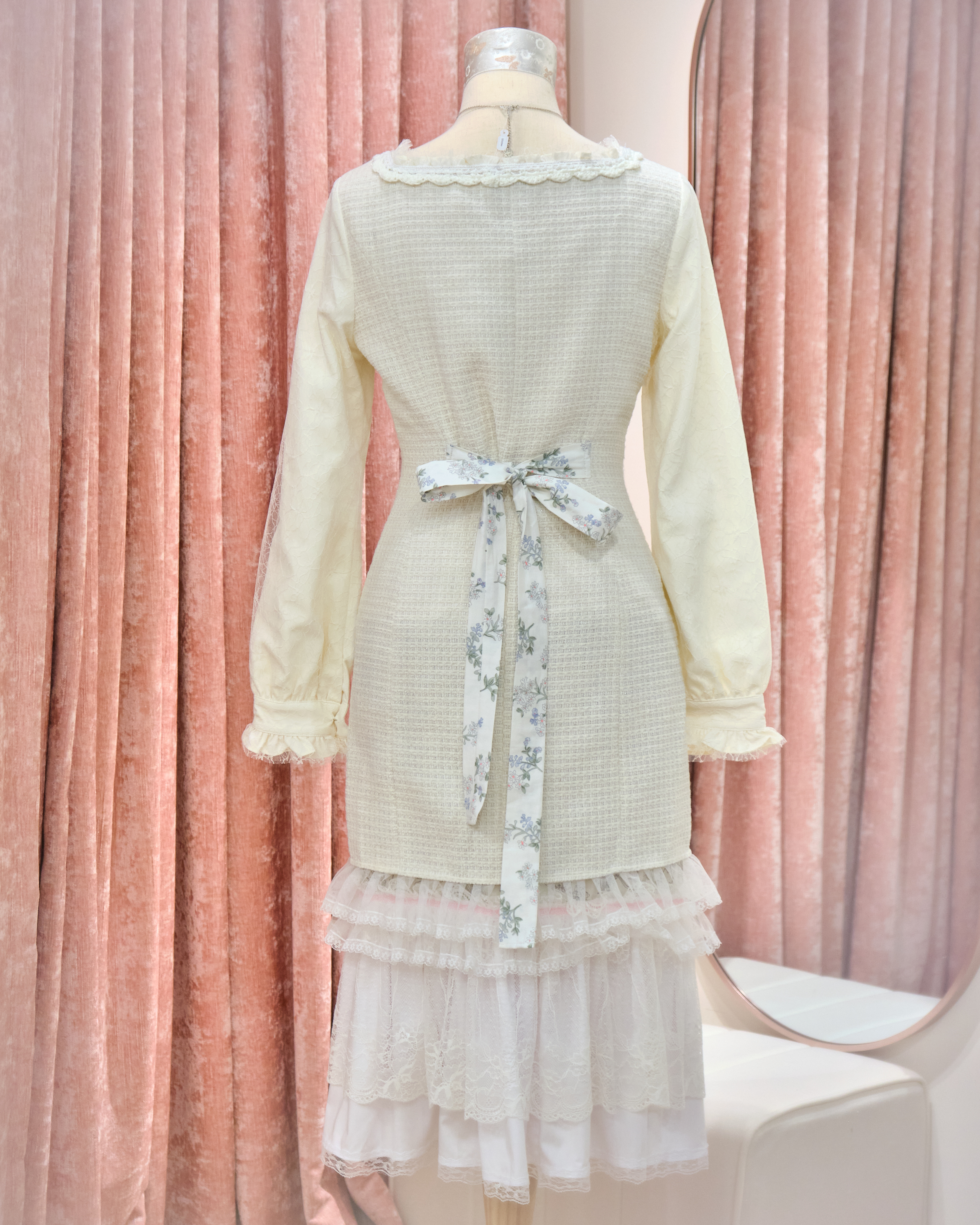 13118 Balloon Bear Lace-Up Tweed OP Dress