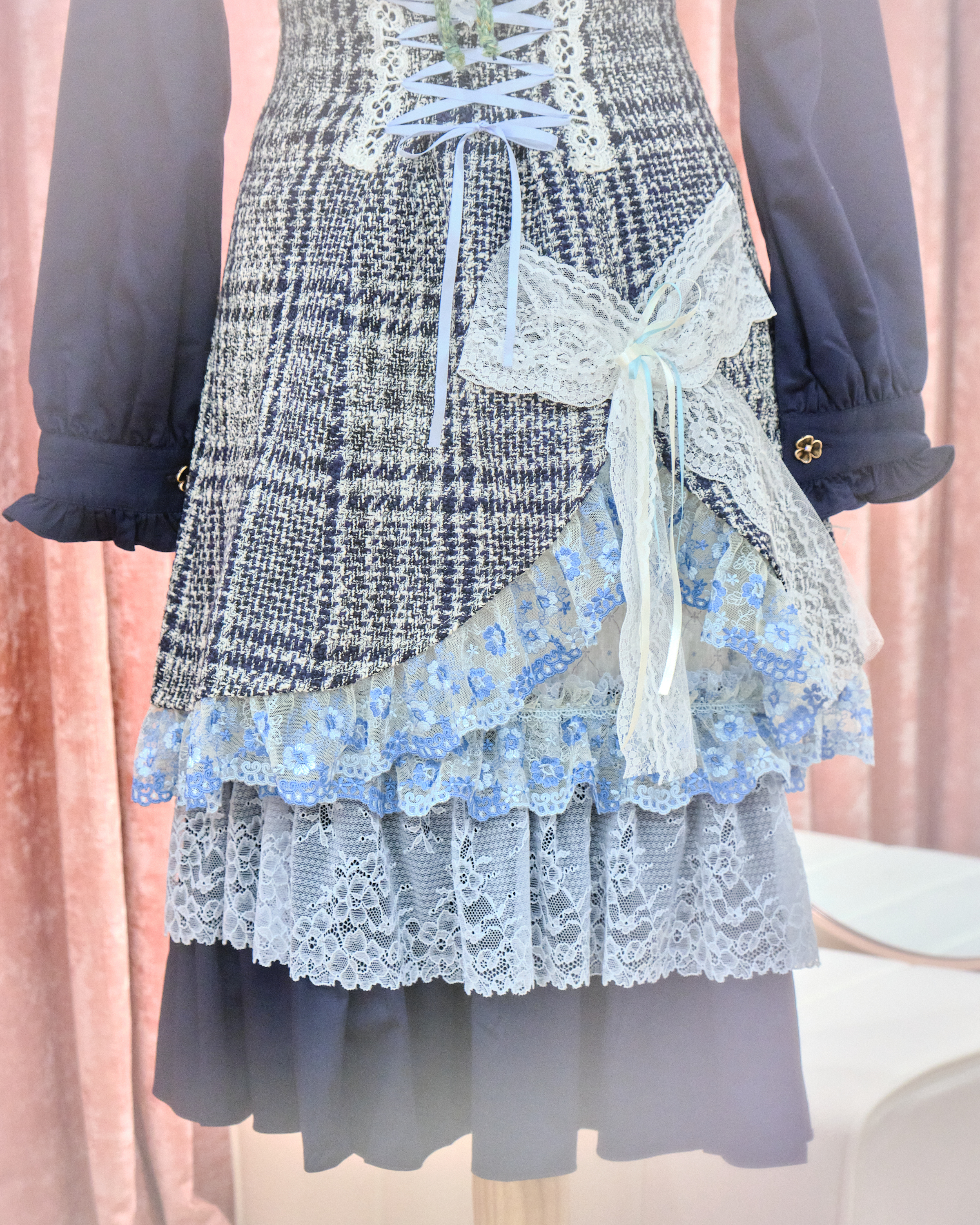 13117 Balloon Bear Lace-Up Tweed OP Dress