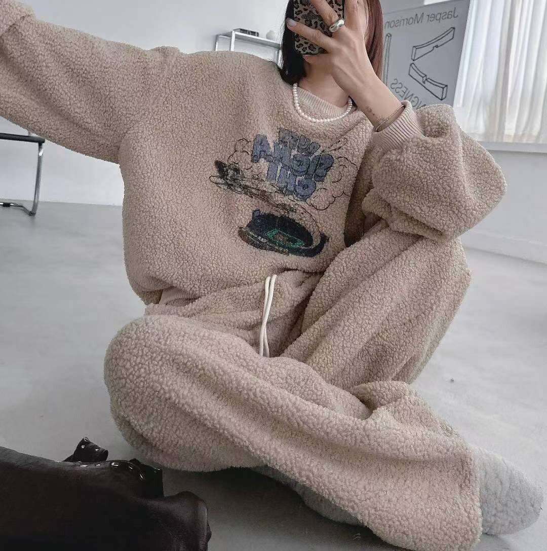 羊毛捲印圖衛衣