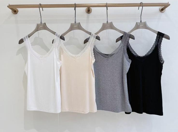 J41 韓國🇰🇷背心打底 胸34-42 長22   原價 $259