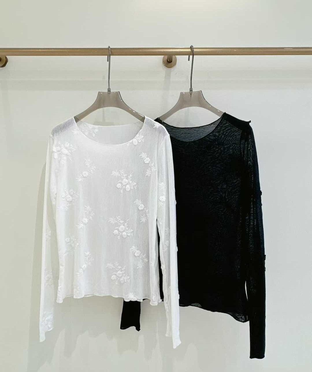 J42 韓國🇰🇷花花 胸36-44 長23.5 原價$309