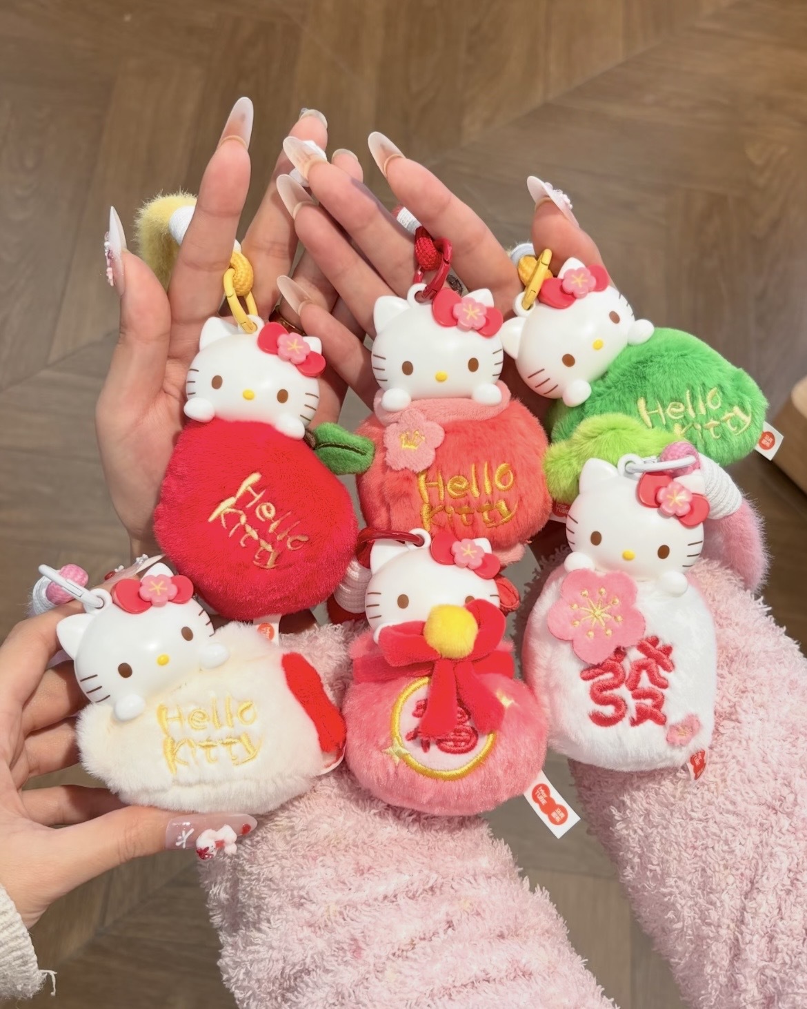 <正版授權>三麗鷗 Hello Kitty 新春系列 香薰盲盒 毛絨 吊飾 掛件