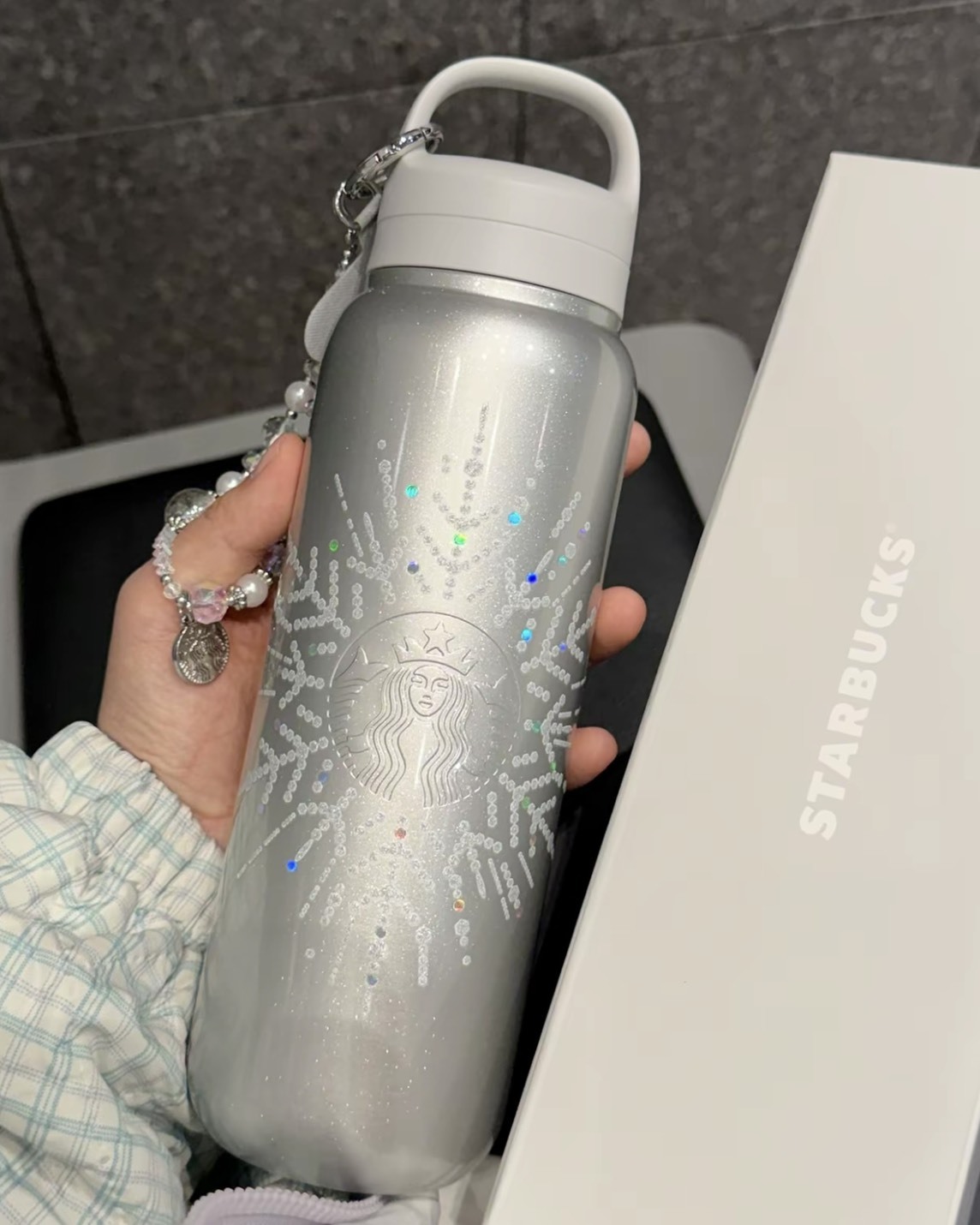 <星巴克挖寶專區✨>  星巴克 雪耀奇境 不鏽鋼保溫杯 吸管杯  starbucks