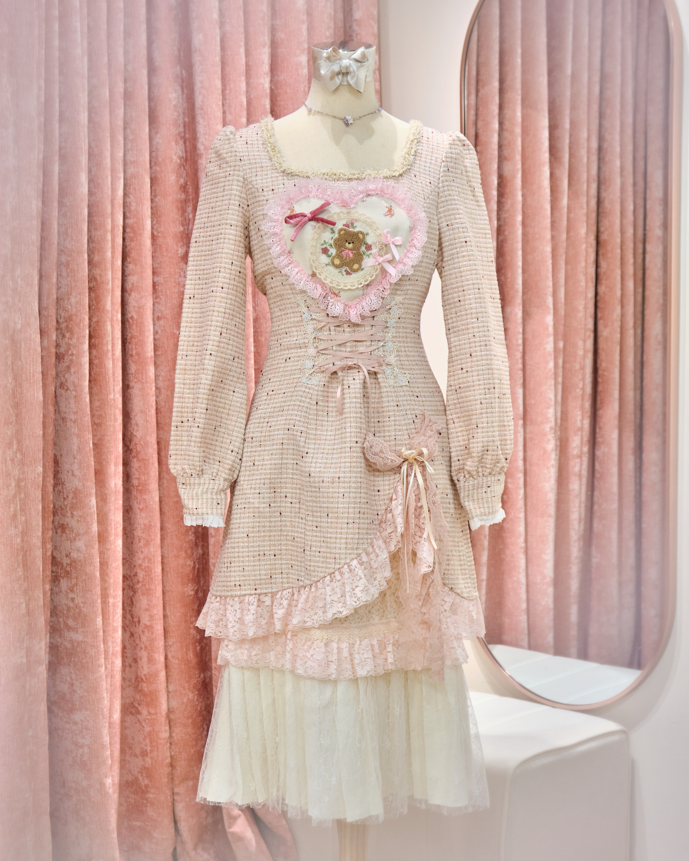 13116 Balloon Bear Lace-Up Tweed OP Dress