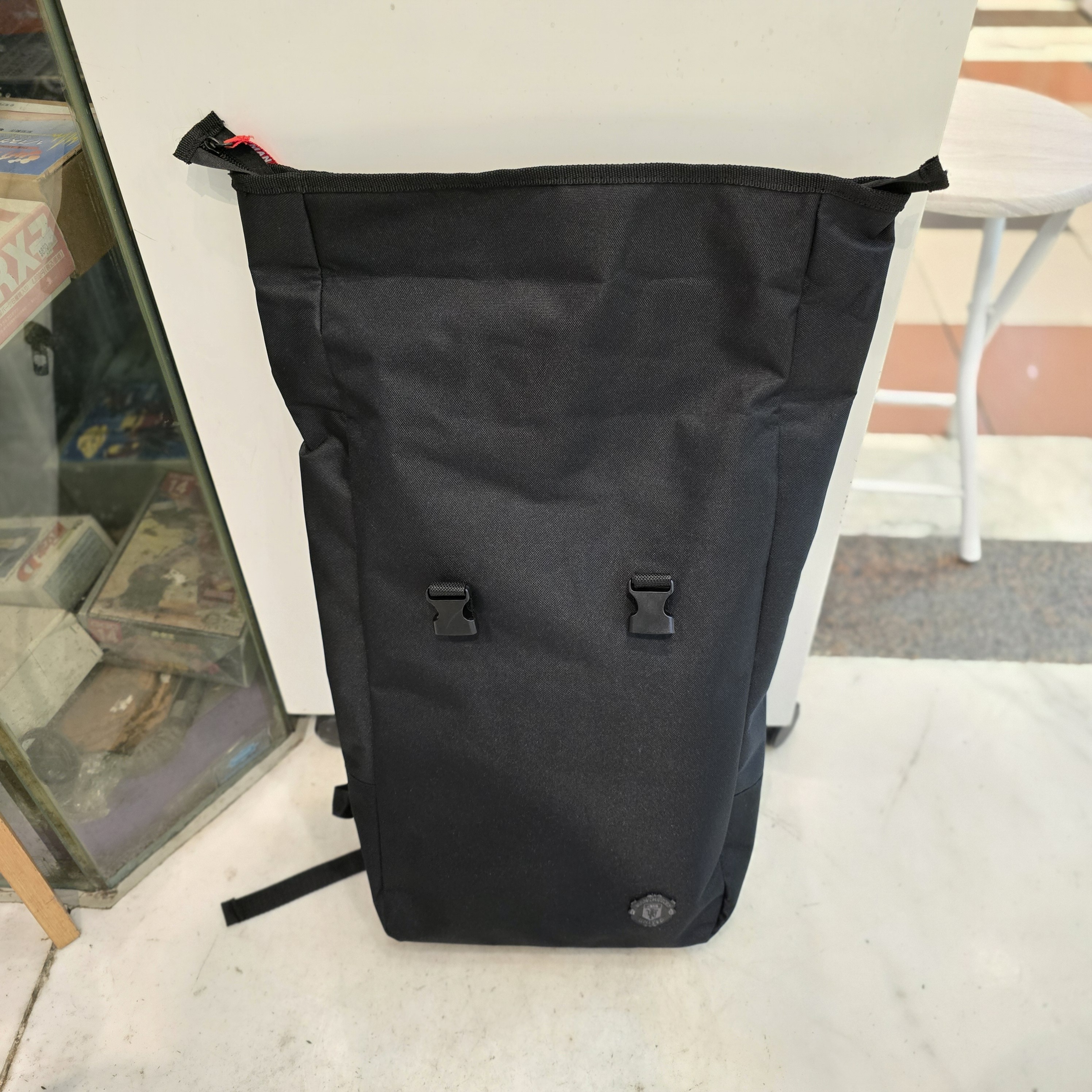 曼聯全黑色大背包