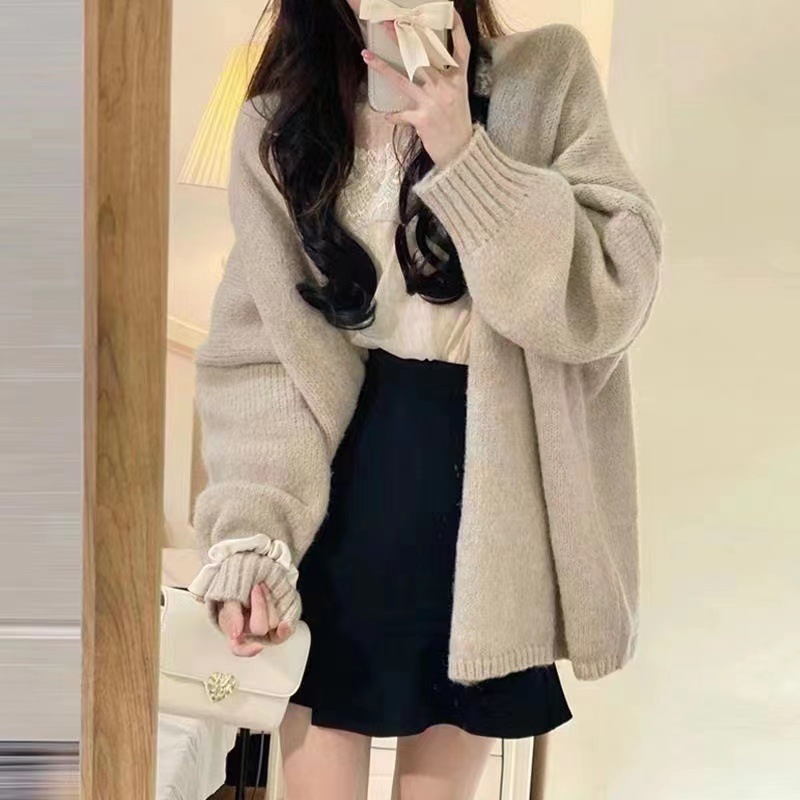 Soft Solid Knit Cardigan in Lazy Style