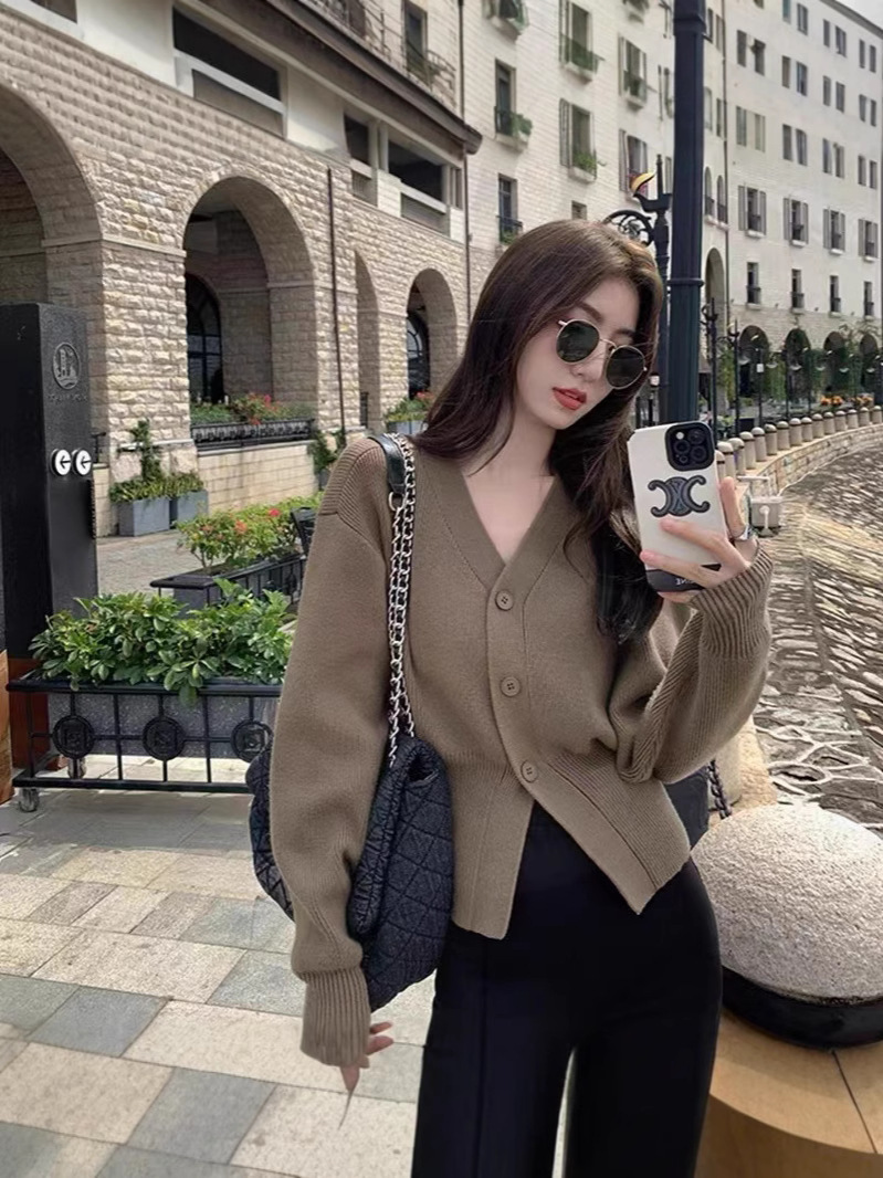 Autumn & Winter V-Neck Short Knit Cardigan