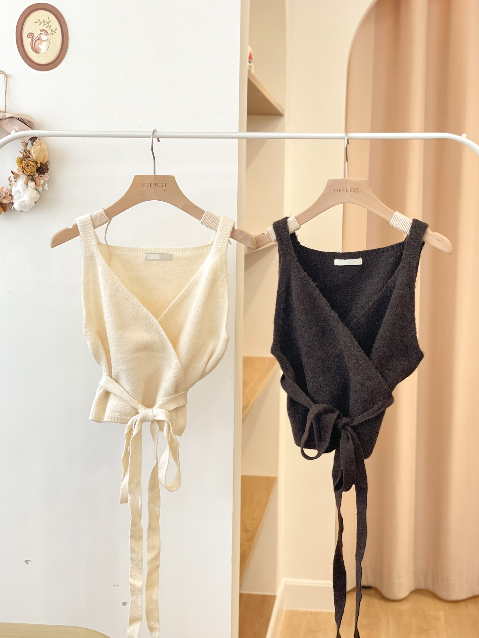 T1441 Camel Wrapped Knit Vest