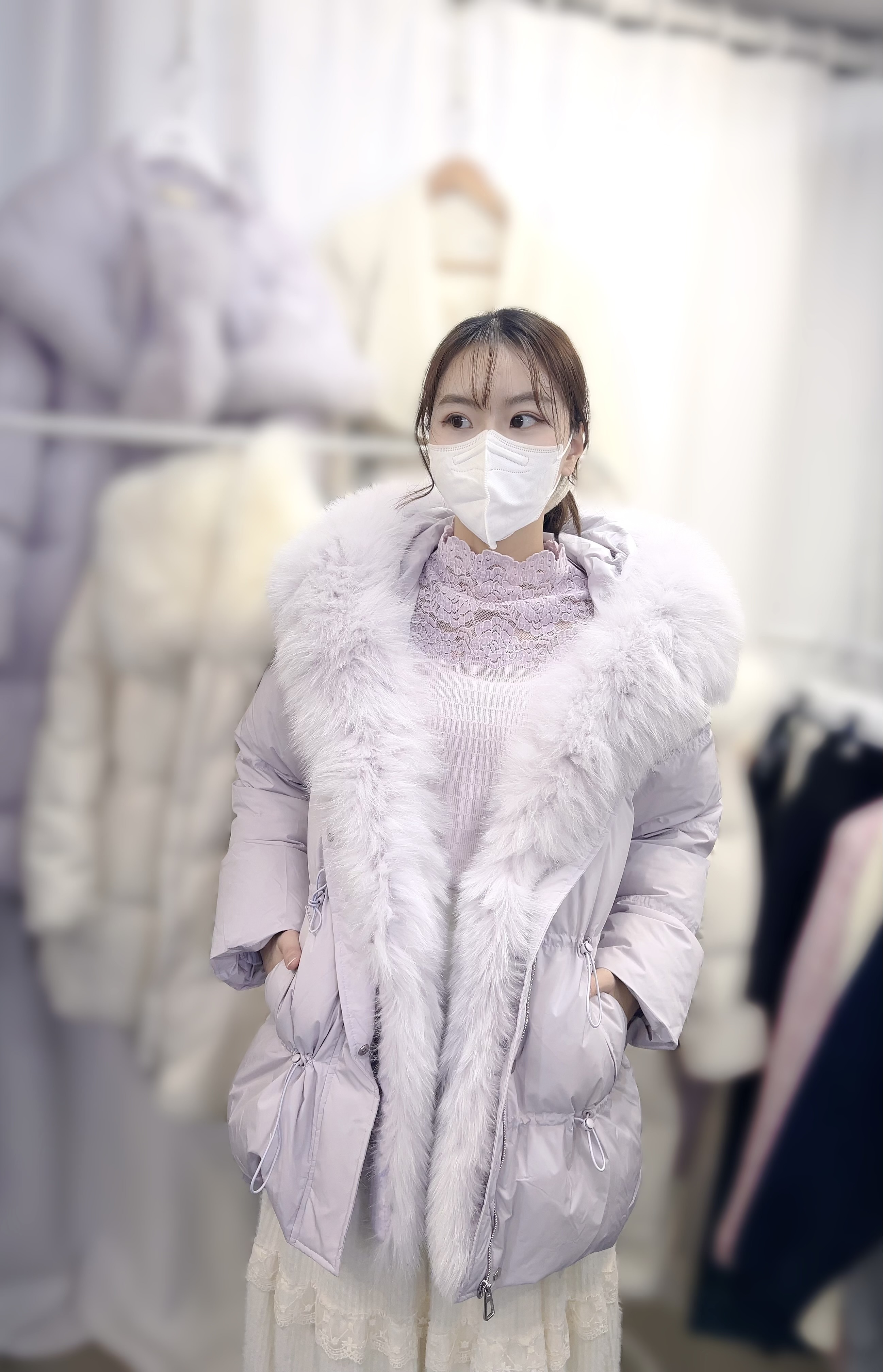 H07   韓國🇰🇷羽絨型格有帽毛毛   30%鵝絨  70%鴨絨   胸S40 M42 L44 , 長25   原價 $999 可拆毛毛