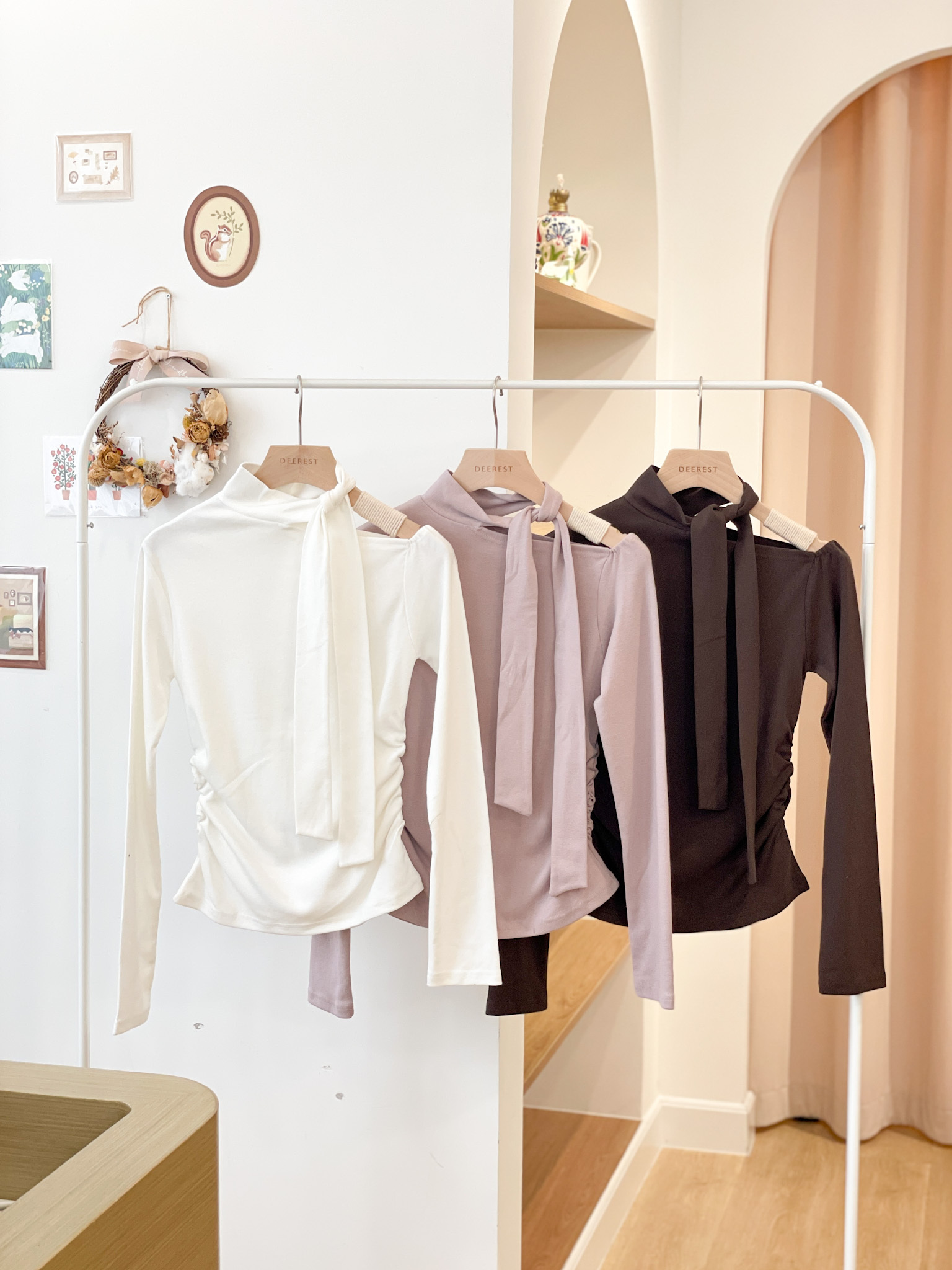 T1443 Jovanna Side Strap Top