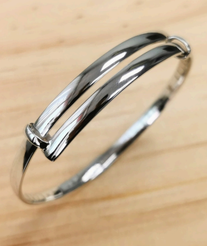 JA251129-M88-DDB2484-鍍黃金-材質:#925 硬銀- 大白傘蓋佛母 手鐲 改為旦形 不開較 (預計1月頭到貨 只限尖沙咀門店自取不包郵)