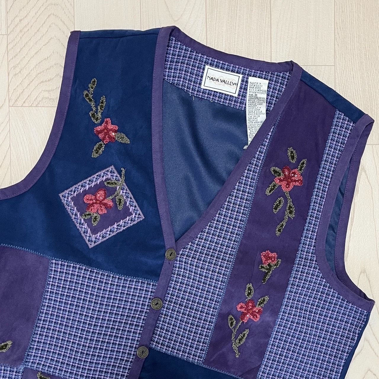 香港製冷色系格紋拼布風立體繡花馬甲