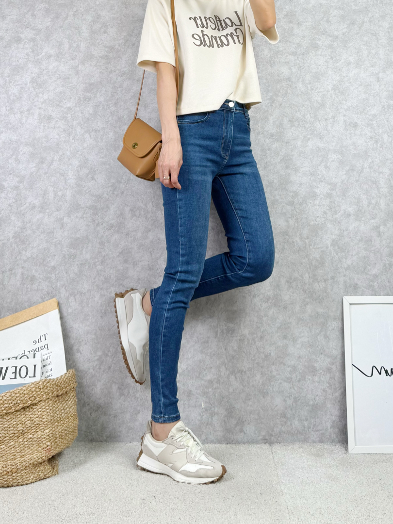 俐落丹寧・彈力收腳顯瘦牛仔褲