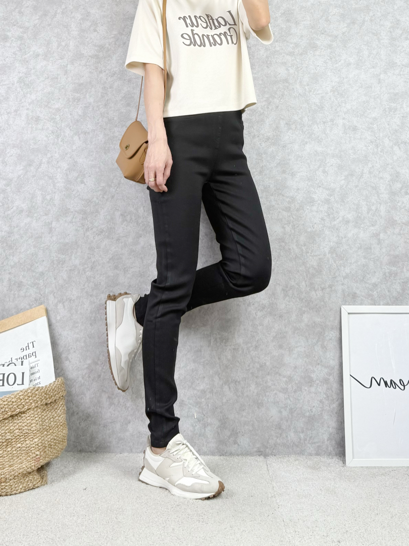 輕暖零著感・彈力黑窄腳磨毛褲 ⚡️搶手預購⚡️