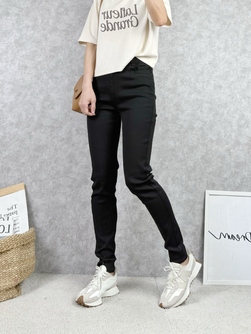 輕暖零著感・彈力黑窄腳磨毛褲 ⚡️搶手預購⚡️