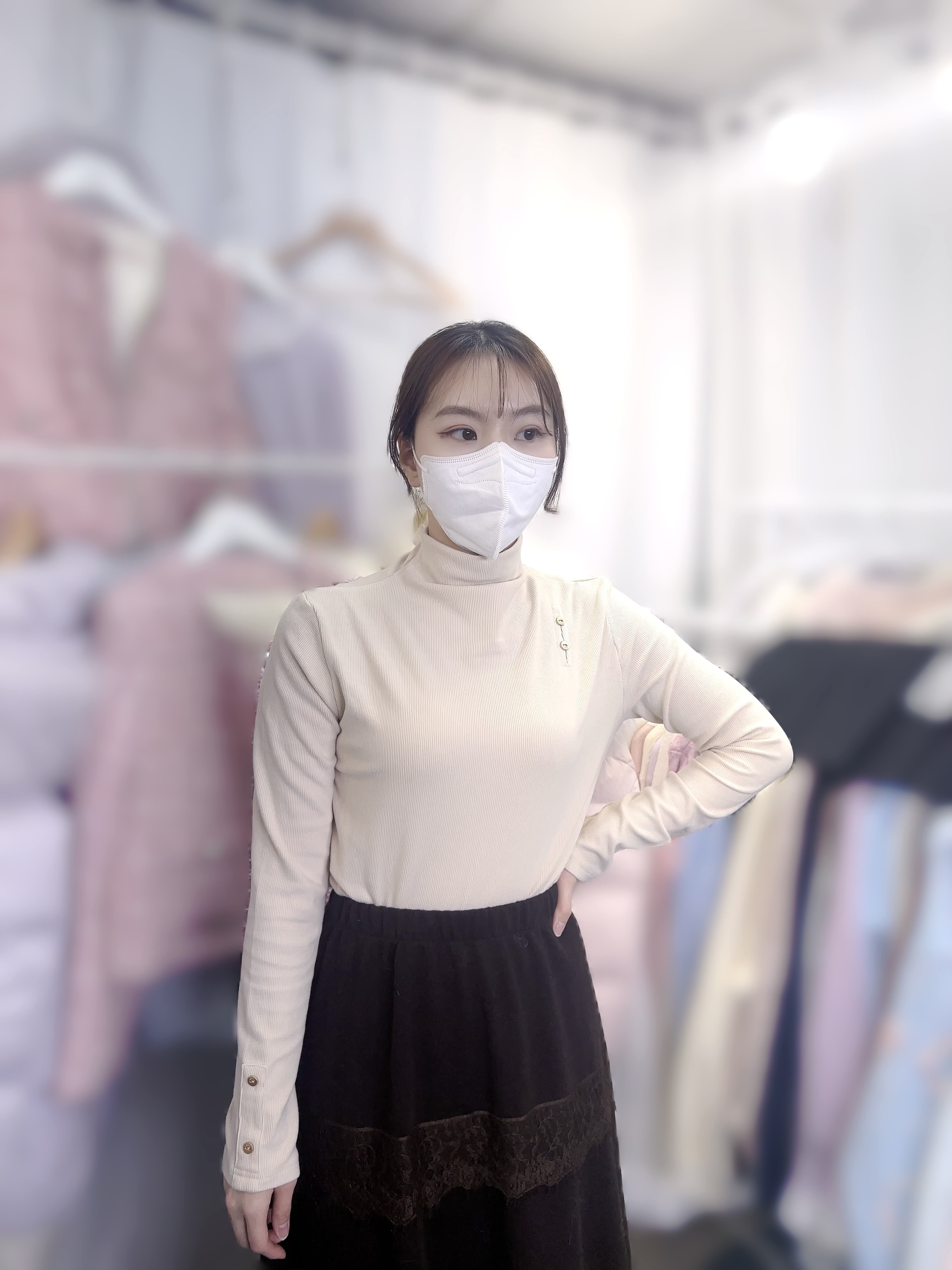 J50 韓國🇰🇷高領  胸38-45 長24.5 $299